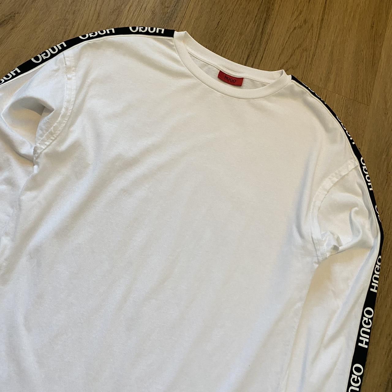 Hugo Boss Hugo Boss Longsleeve T-shirt Loungewear Casual Size US S / EU 44-46 / 1 - 1 Thumbnail