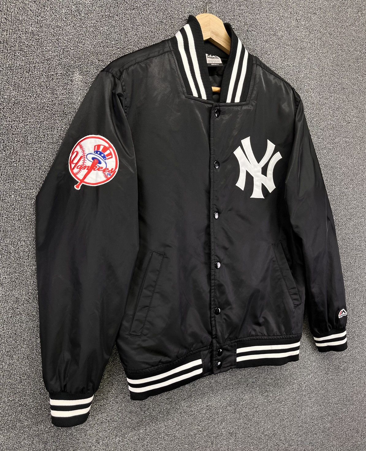 Majestic Vintage New York Yankees MLB Button Up Varsity Jacket Size US S / EU 44-46 / 1 - 2 Thumbnail