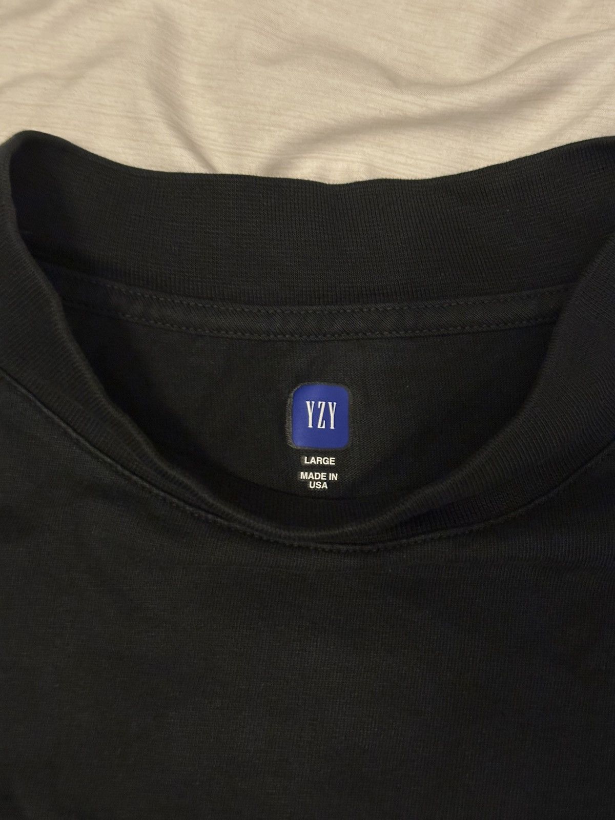 Balenciaga × Gap × Kanye West Dove 3/4 Tee Black Large Size US L / EU 52-54 / 3 - 5 Thumbnail