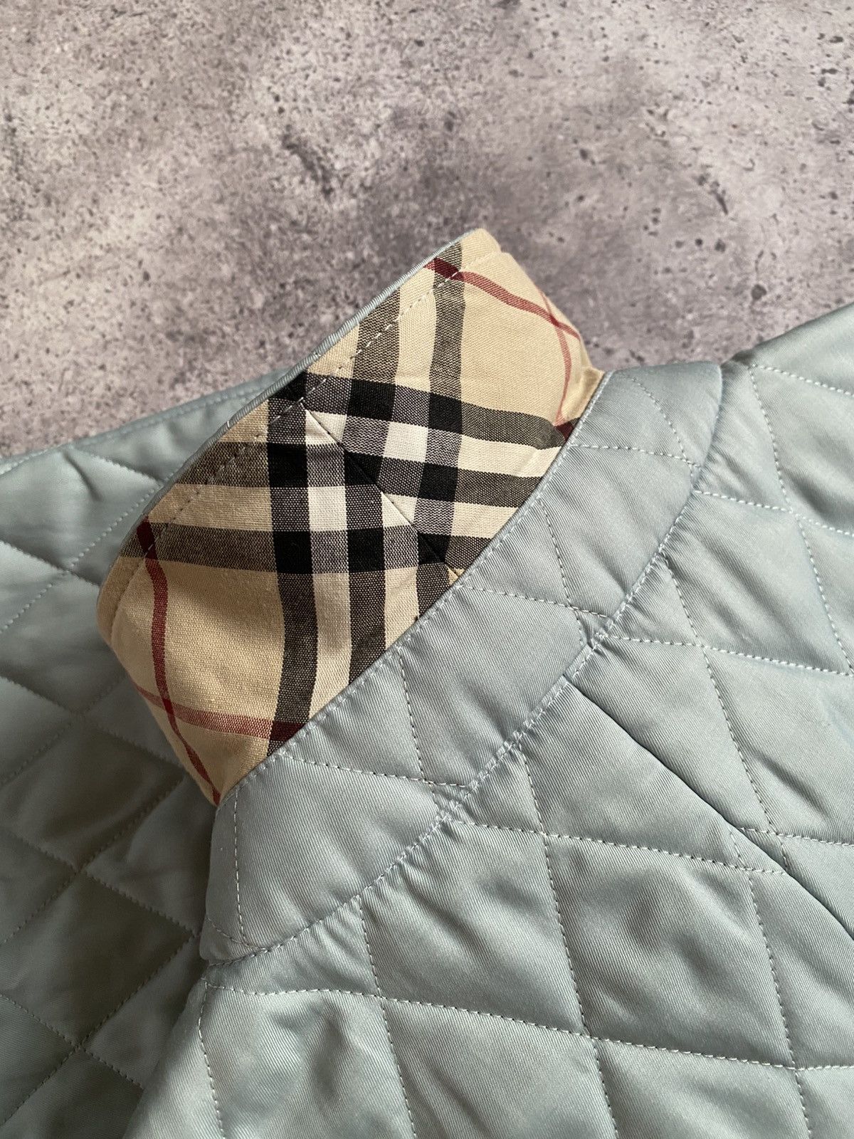 Burberry Vintage Burberry London Quilted Vest Women's Size Xs Luxury Size XS / US 0-2 / IT 36-38 - 15 Thumbnail