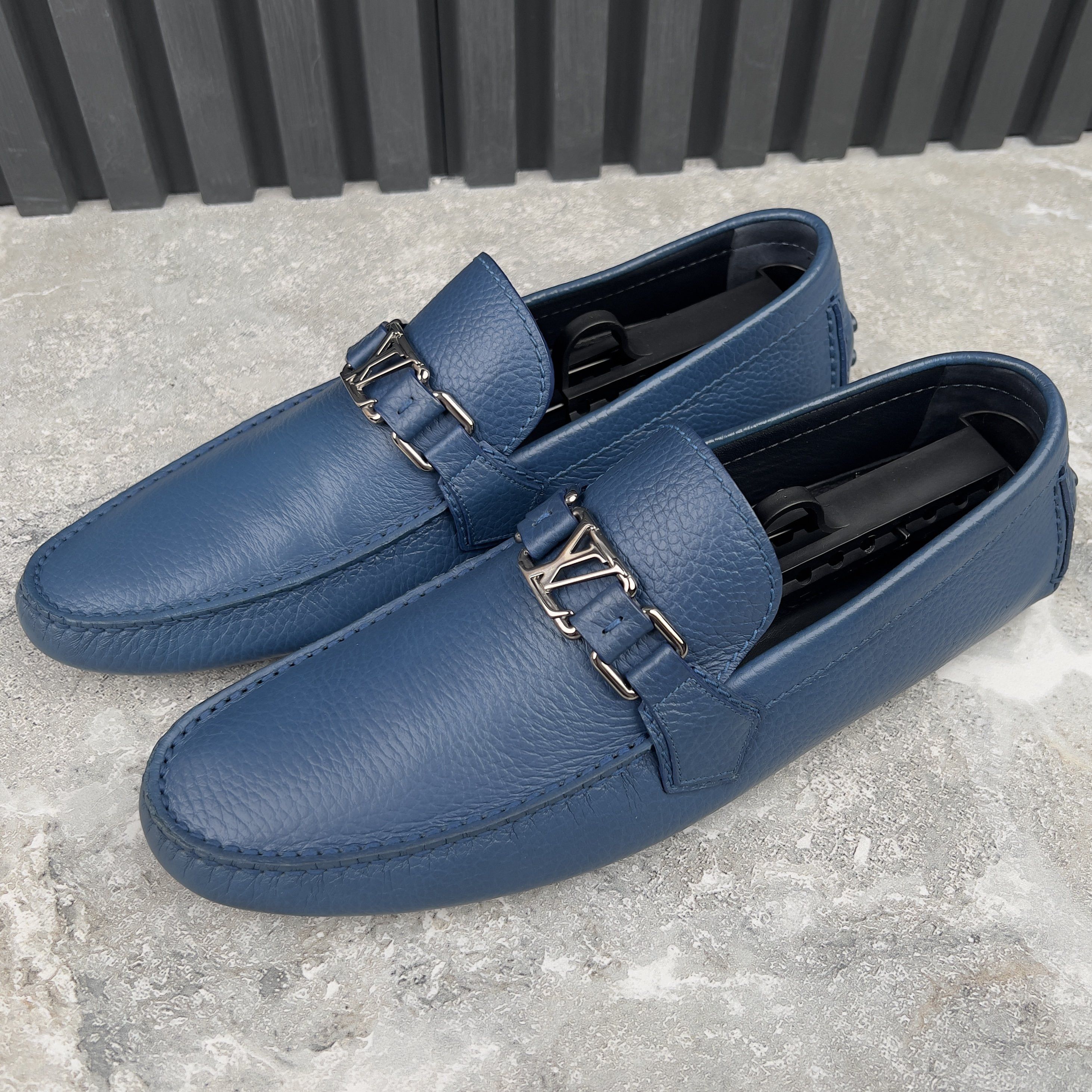 Louis Vuitton Hockenheim Moccasins Blue Grained Leather Size US 9.5 / EU 42-43 - 2 Thumbnail