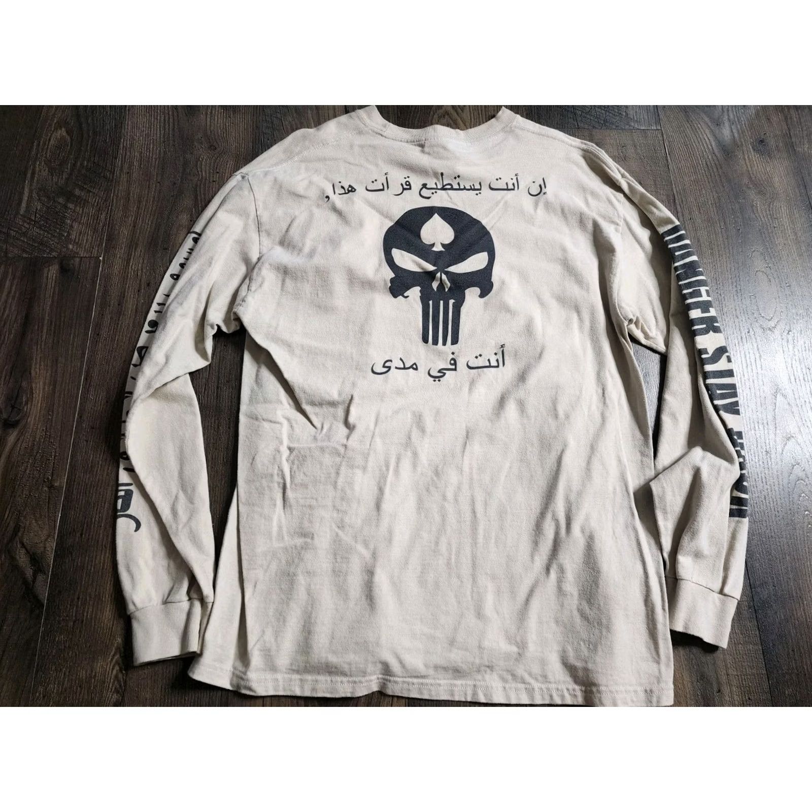 Hanes Mens L Hanes If You Can Read This You Are In Range T Shirt Military Theme Beige Short Sleeve Crew Neck Size US L / EU 52-54 / 3 - 7 Thumbnail
