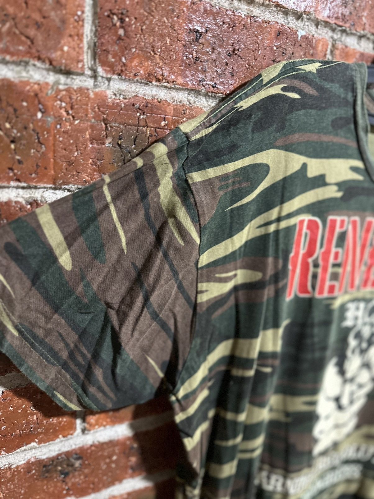 Sears Vintage Renegade Hog Camo Tee Size US XXL / EU 58 / 5 - 7 Thumbnail
