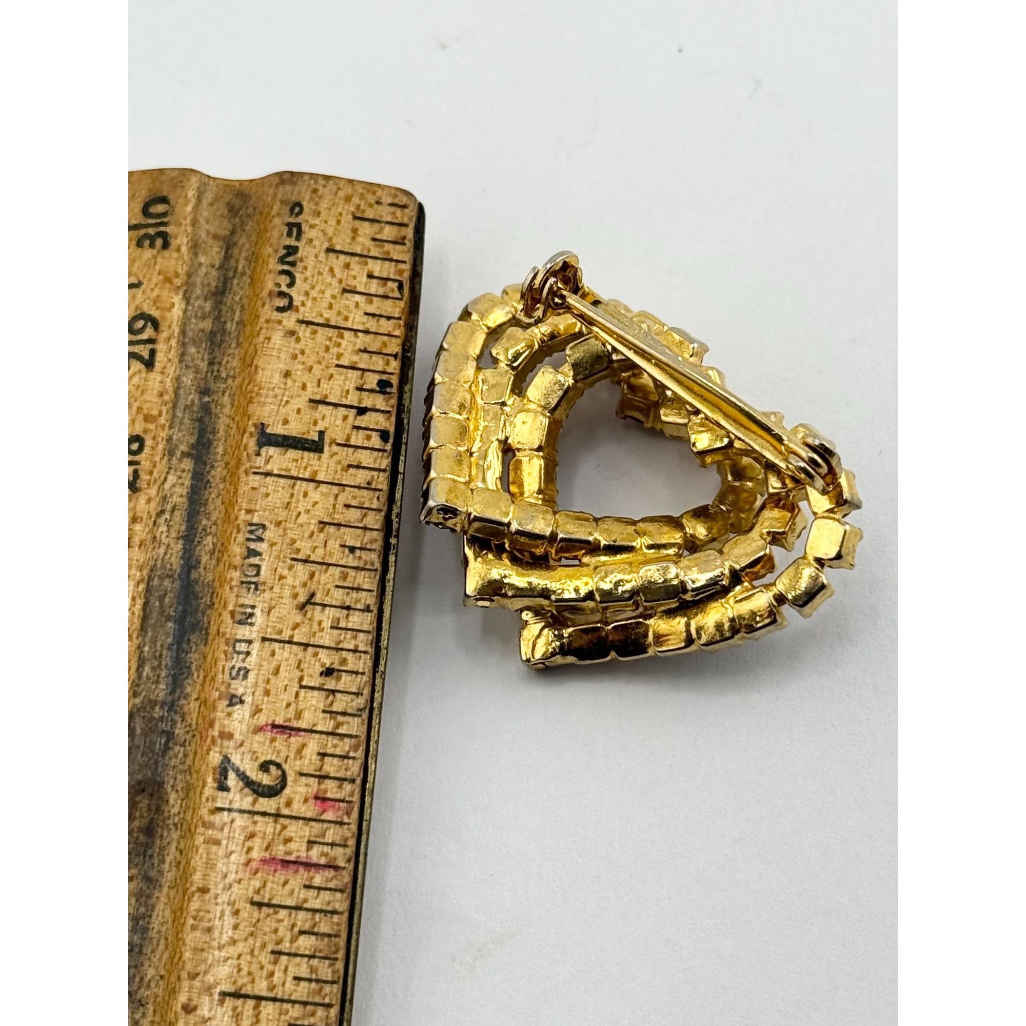 Vintage Vintage red white and blue rhinestone heart pin Size ONE SIZE - 4 Thumbnail