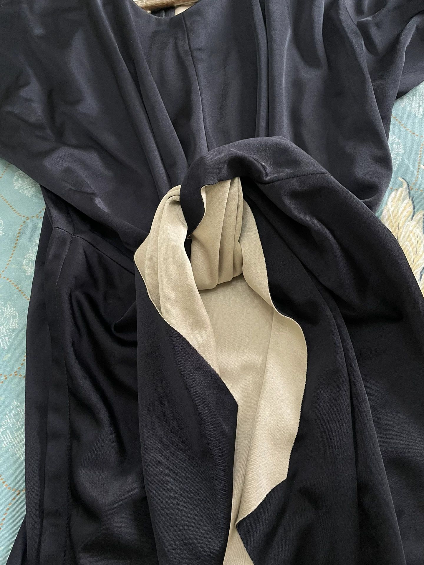 Marni Marni Knot Detail Cropped Front Longer Back Top Size XS / US 0-2 / IT 36-38 - 2 Thumbnail
