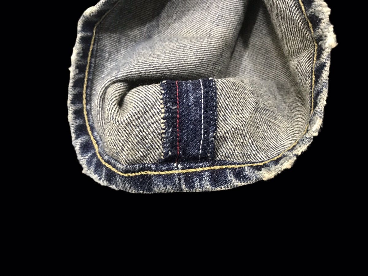 Tommy Hilfiger 💥ARCHIVAL💥VERY RARE TOMMY DISTRESSED DENIM F123 Size US 30 / EU 46 - 17 Thumbnail