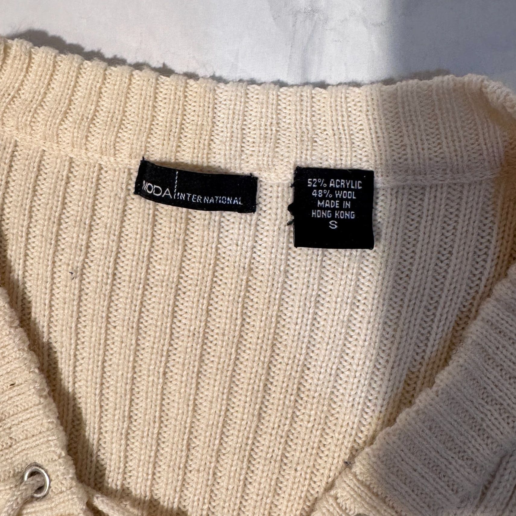 Vintage MODA International Blouse Shirt Ivory Wool Acrylic 48% Wool Blend Lace Up Small S Women Vintage No Regular Size S / US 4 / IT 40 - 2 Thumbnail