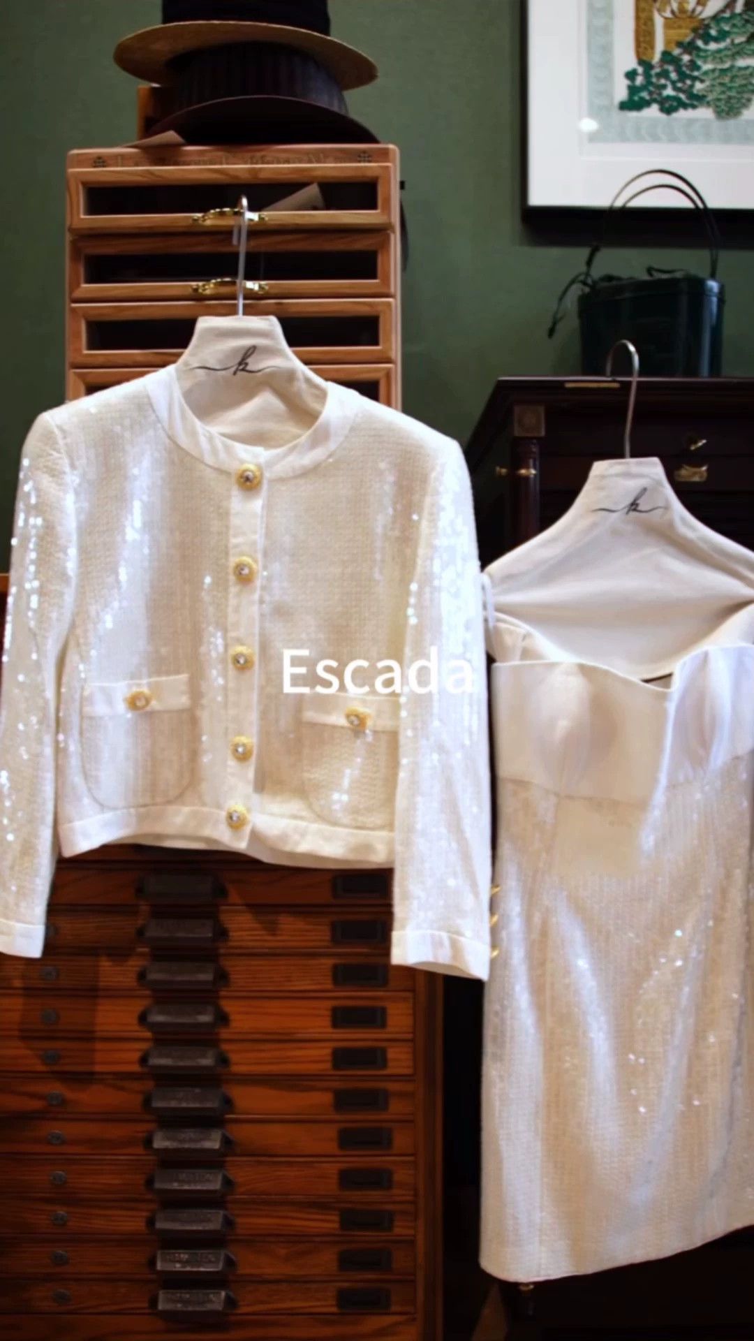 Escada Escada Vintage Cream Mermaid Sequin Jacket & Bustier Set Size S / US 4 / IT 40 - 1 Thumbnail