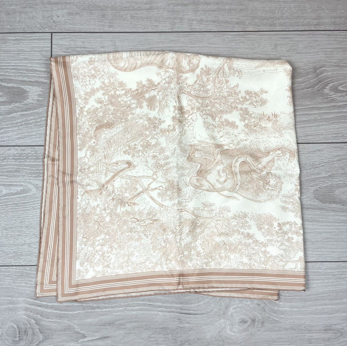 Dior Christian Dior 100% Silk Animal Print Womens Scarf Size ONE SIZE - 4 Thumbnail