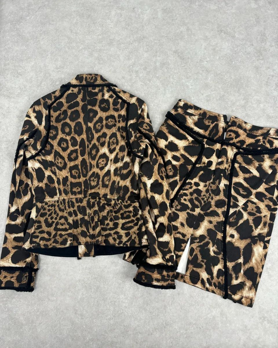 Gianfranco Ferre AW2006 Gianfranco Ferre Beige Leopard Print Blazer & Skirt Set Size M / US 6-8 / IT 42-44 - 22 Thumbnail