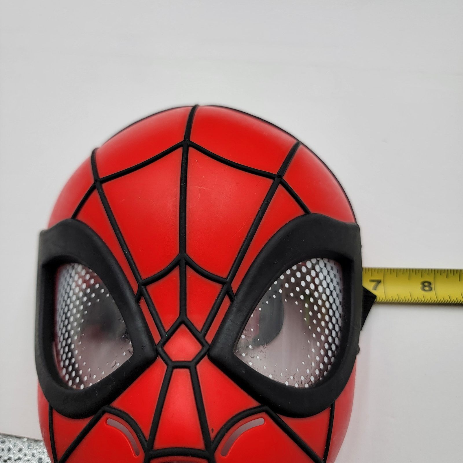 Marvel Comics Spiderman Mask and Black Panther Light Up Mask 2 Pack Bundle Size ONE SIZE - 6 Thumbnail