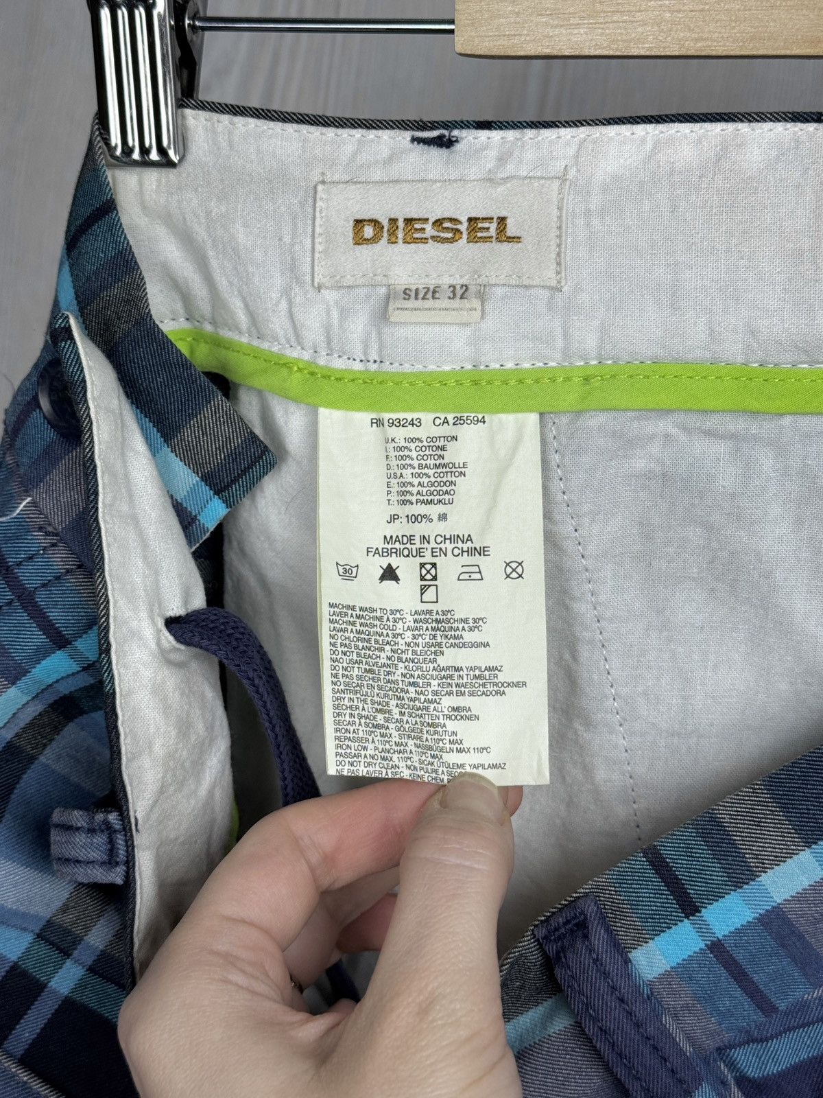 Diesel Diesel Industry Y2K Checkered Designer Cargo Shorts - Men's Size US 32 / EU 48 - 9 Thumbnail