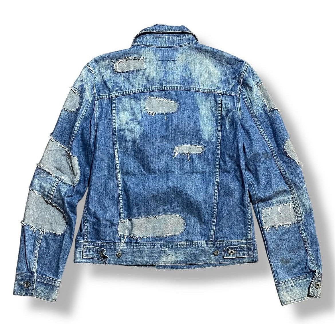 Dolce & Gabbana × Vintage 2000s Dolce Gabbana Distressed Trucker Jeans Jacket Size US M / EU 48-50 / 2 - 2 Thumbnail