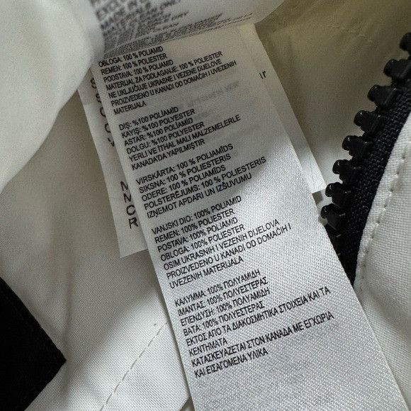 Canada Goose Canada Goose White Waist Belt Bag Crossbody Size ONE SIZE - 8 Thumbnail