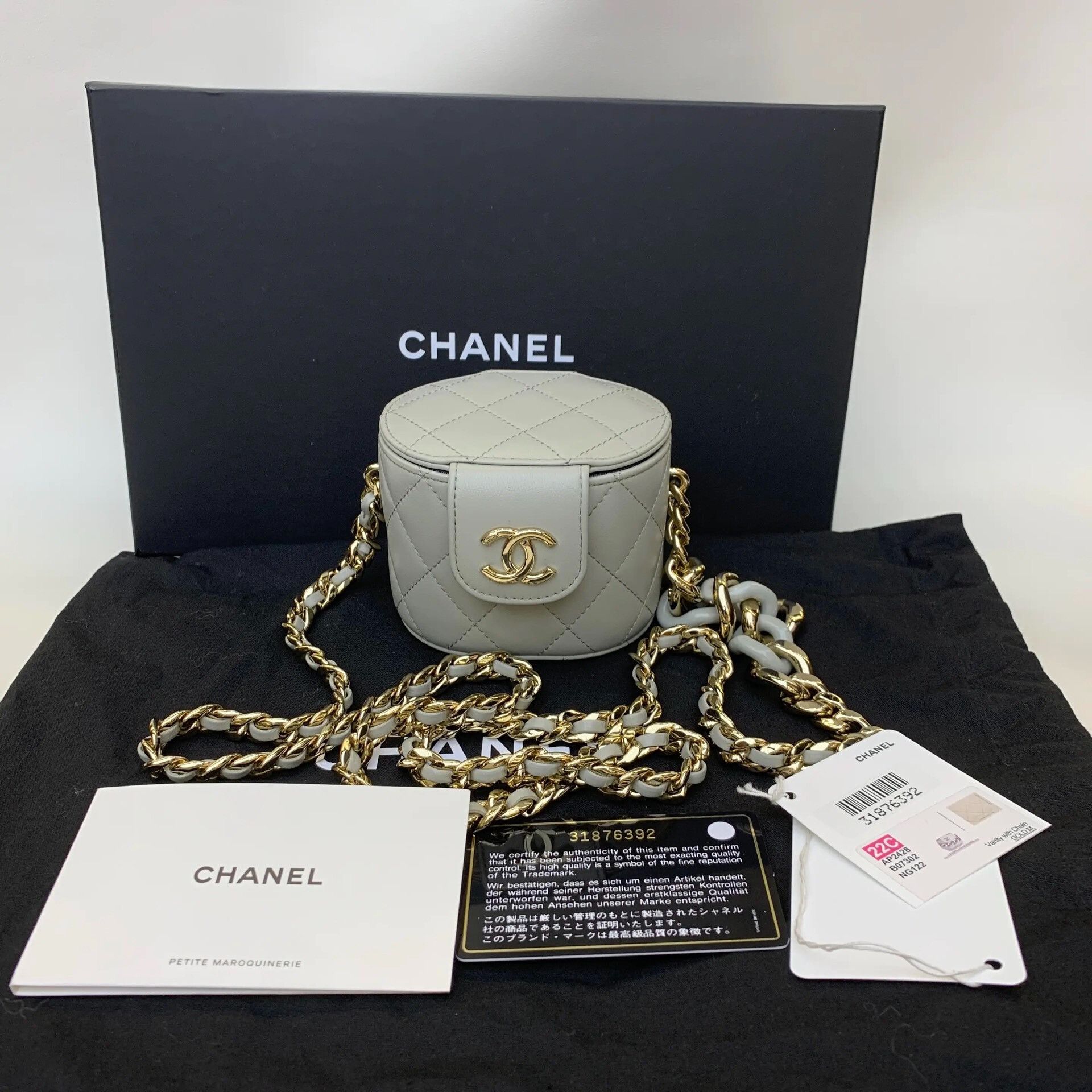 Chanel Pre-loved Bag Very good condition Size ONE SIZE - 1 Thumbnail