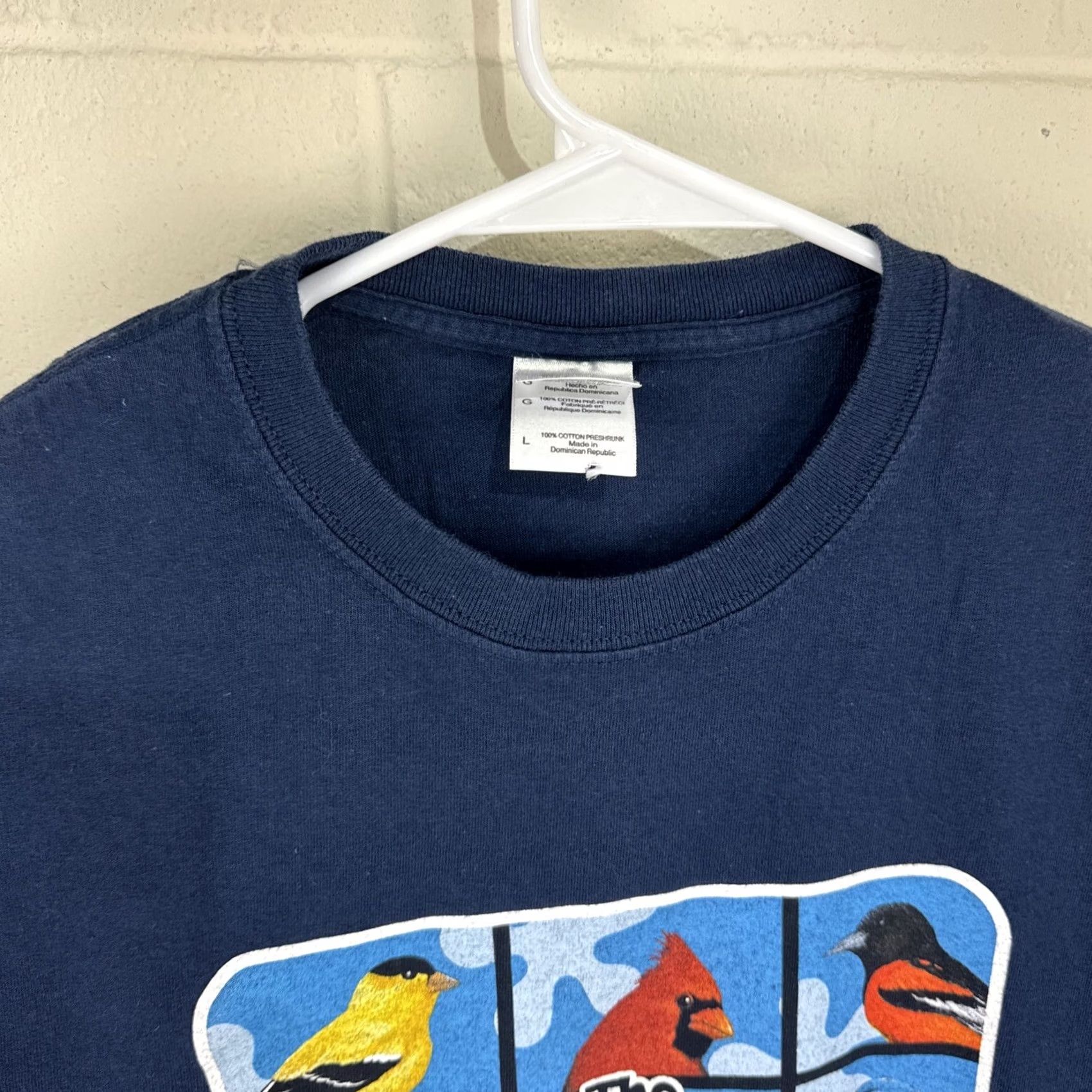 Gildan VINTAGE The Birdy Bunch T Shirt Blue Large Brady Bunch Parody Bird Y2K Watching Mens Shirts 90s Animals Tv Size US L / EU 52-54 / 3 - 4 Thumbnail
