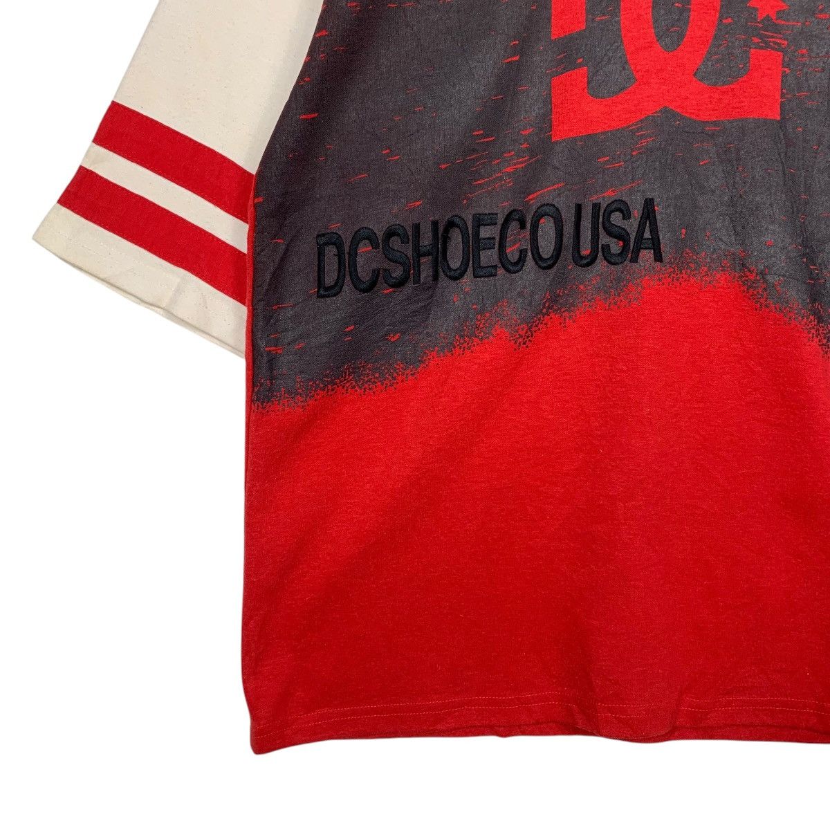 DC DC Shoe Big Logo V-neck Tee Size US M / EU 48-50 / 2 - 4 Thumbnail