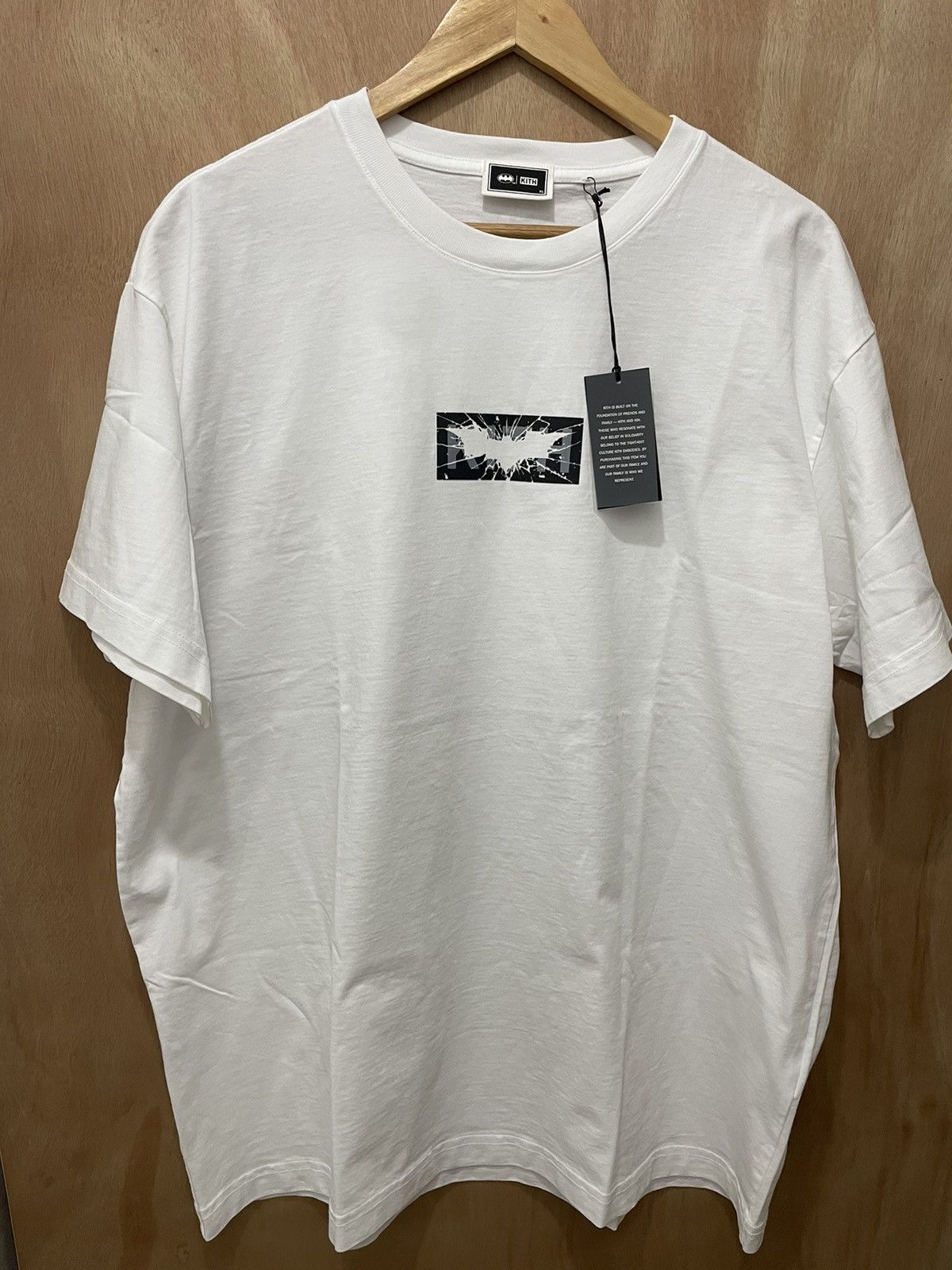 Batman | Kith Shattered Vintage Tee