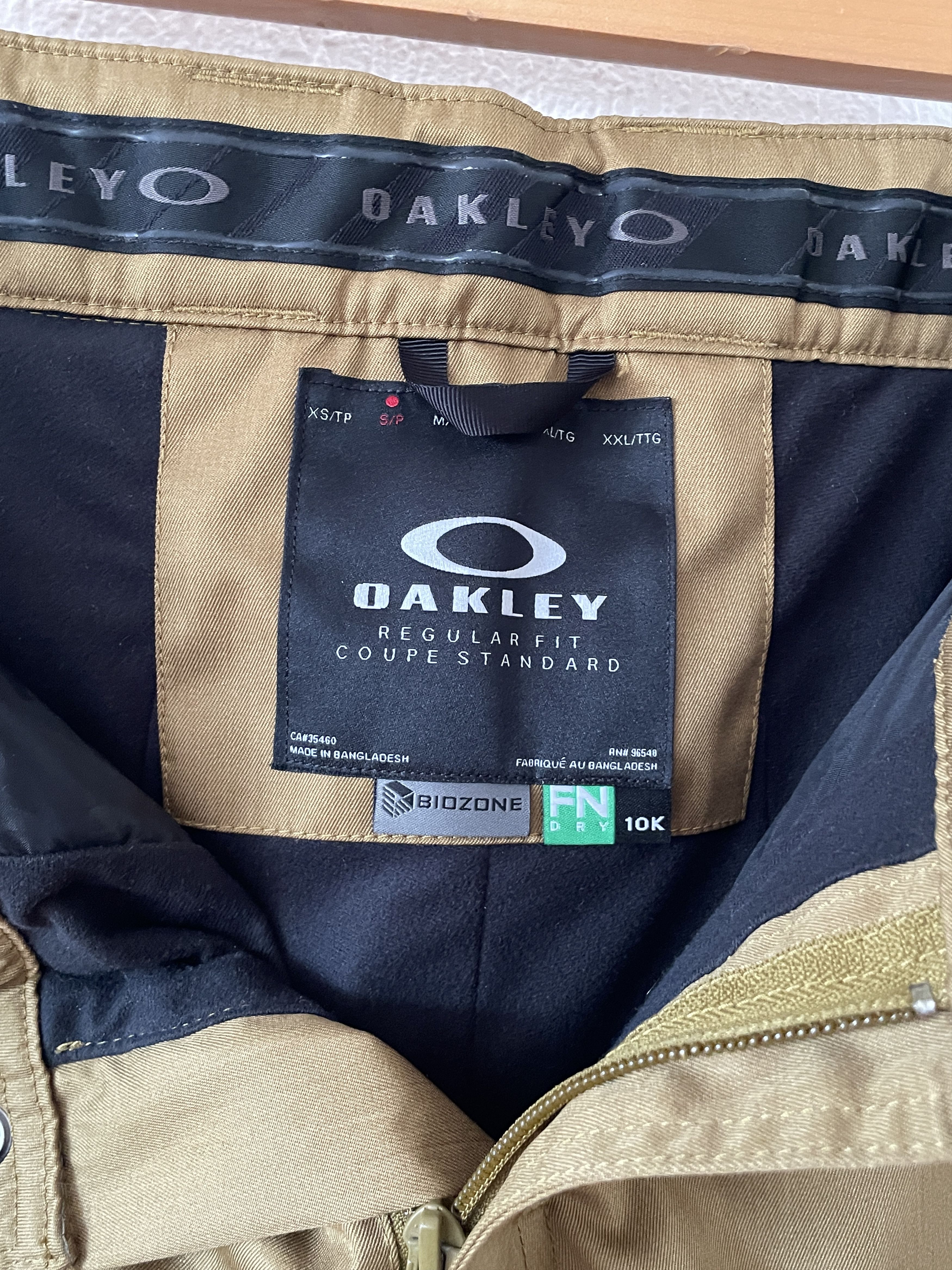 Oakley Vintage OAKLEY Cargo Pants Ski Shell Brown A2953 Size US 30 / EU 46 - 14 Thumbnail