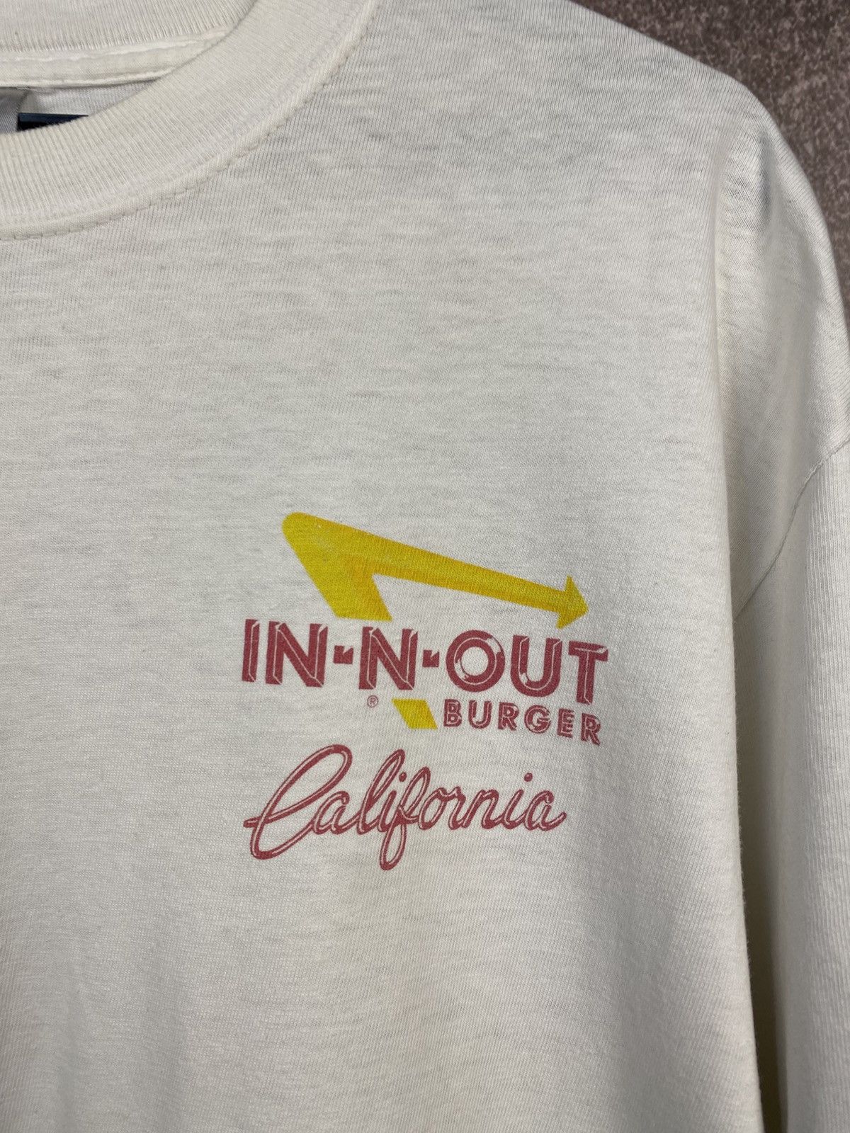 Vintage Vintage Y2K 2001 In N Out Burger Spell California T-Shirt Size US XL / EU 56 / 4 - 4 Thumbnail