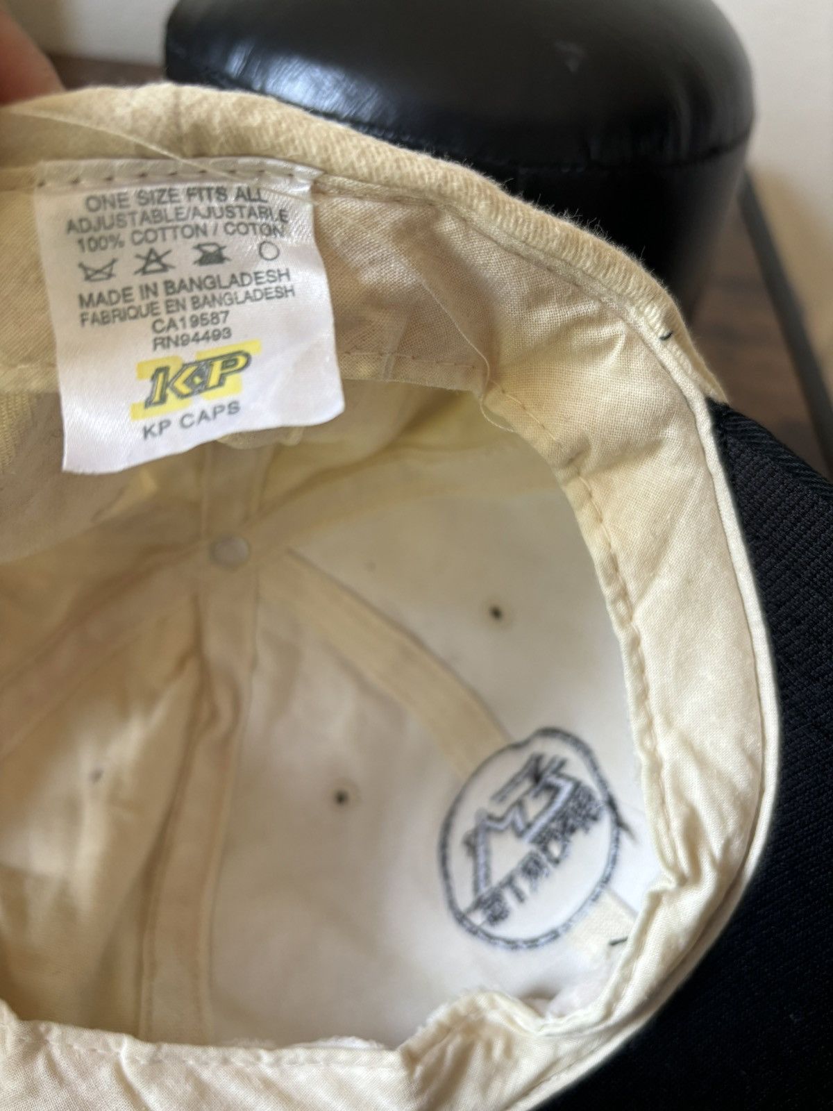Vintage 90s EA Sports embroidered beige, and black hat Size ONE SIZE - 2 Thumbnail