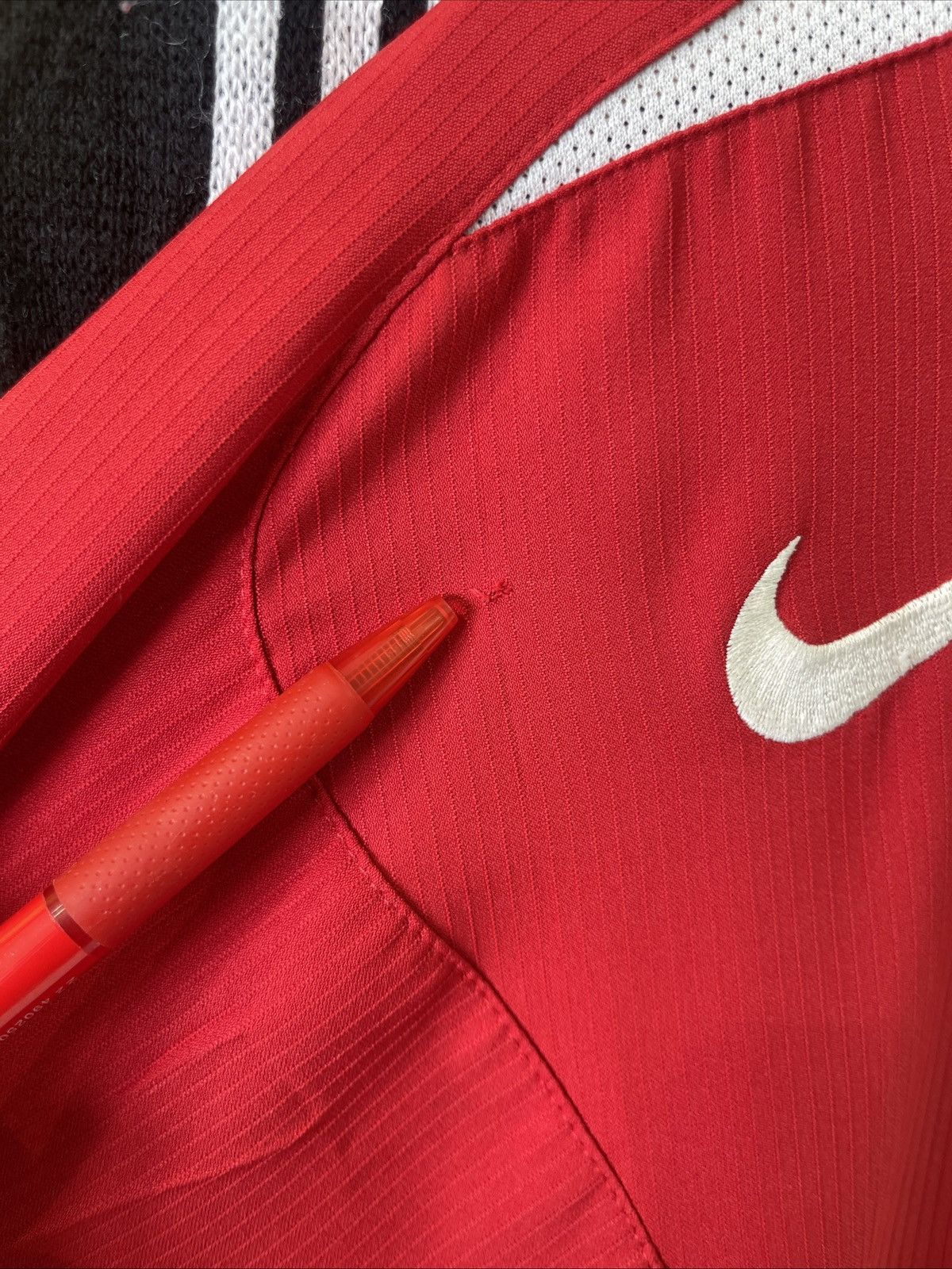 Nike CR7 MANCHESTER UNITED 2004/2005/2006 HOME KIT Size US XL / EU 56 / 4 - 10 Thumbnail