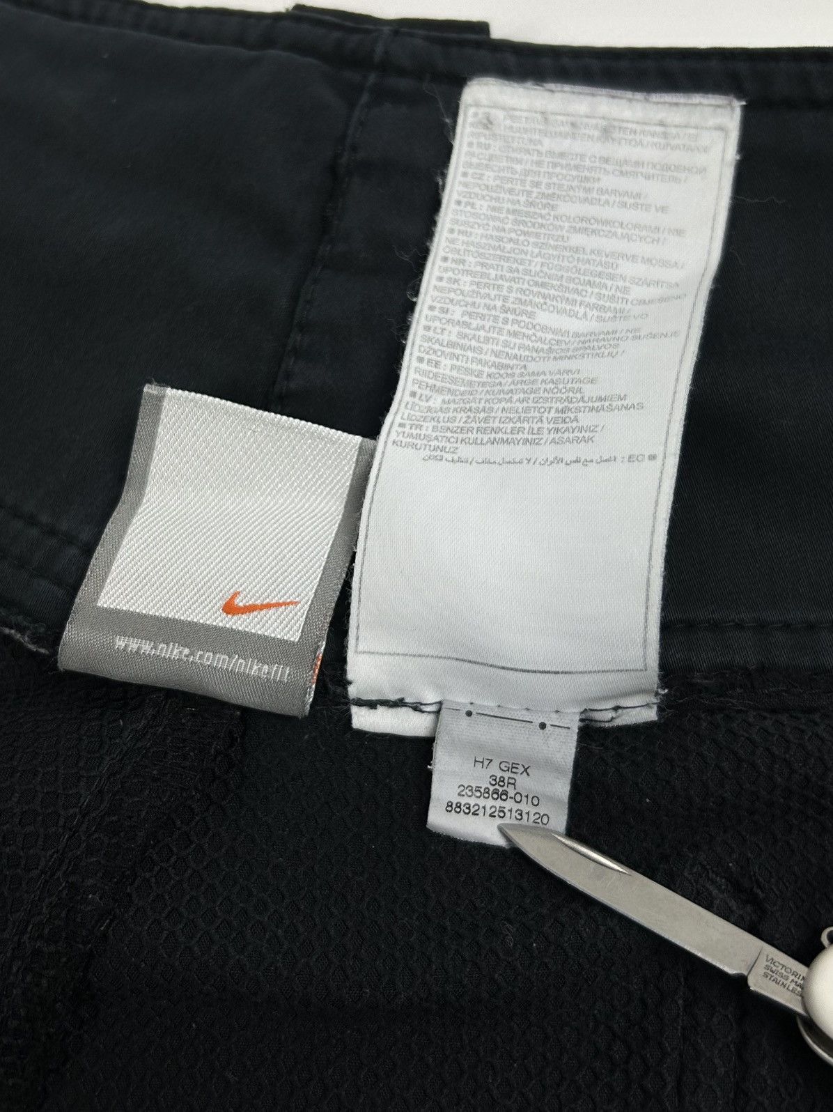 Nike Vintage Y2K Nike Baggy Fit Track Pants Nylon Black Women's M Size 30" / US 8 / IT 44 - 17 Thumbnail