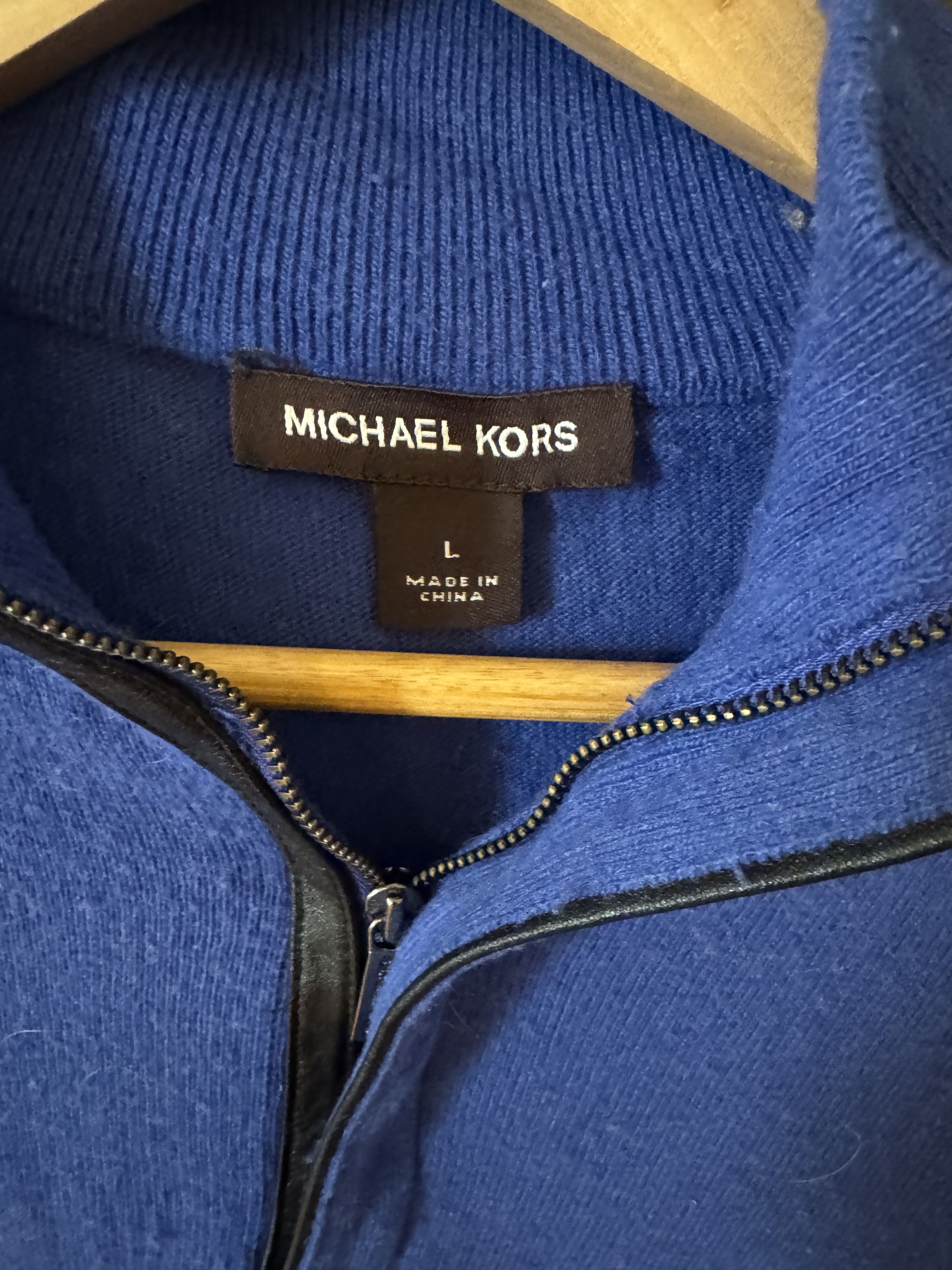 Michael Kors Michael Kors Blue Sweatshirt. US L. Gently Used Size US L / EU 52-54 / 3 - 1 Thumbnail