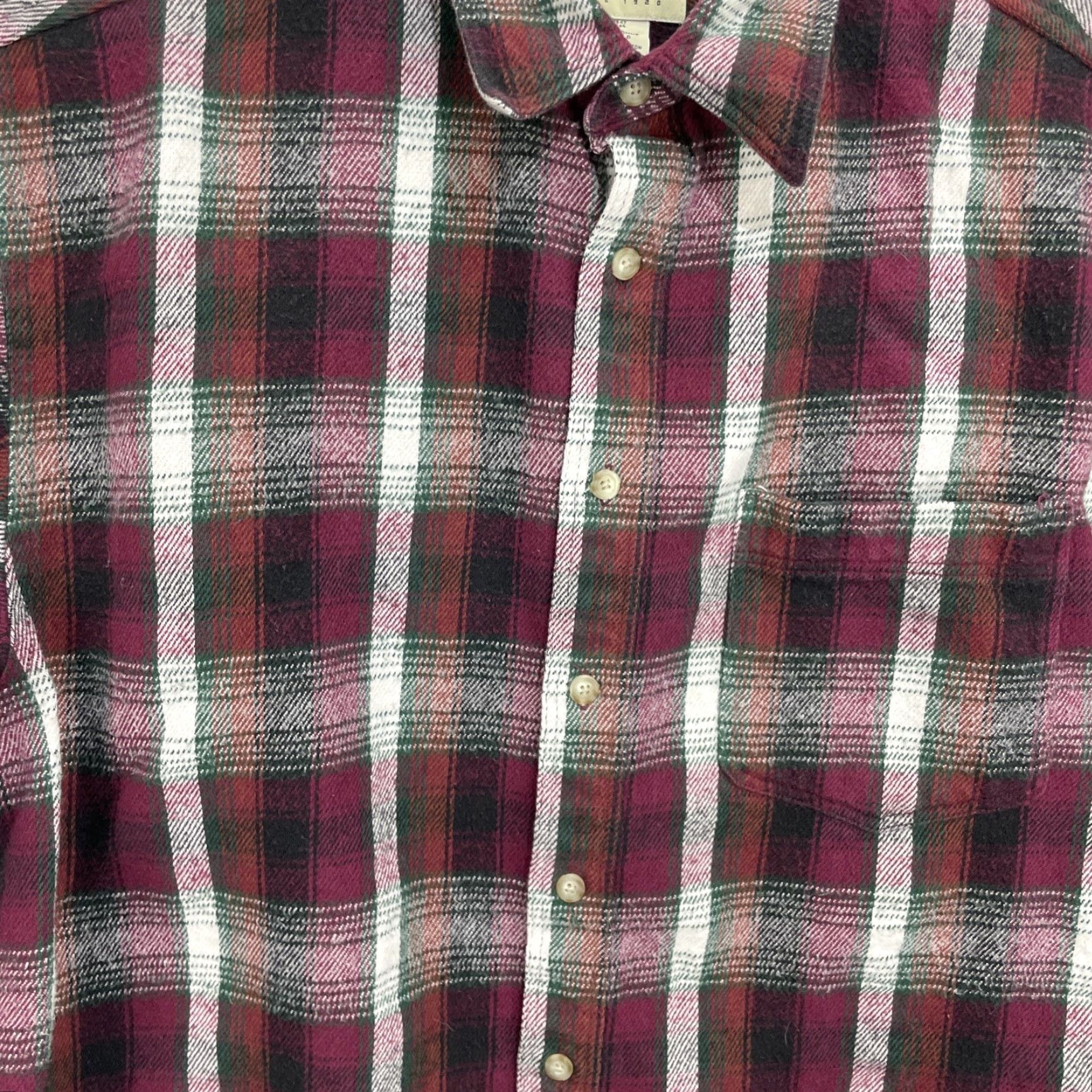 Eddie Bauer VINTAGE Eddie Bauer Button-Up Shirt Mens Flannel Red Plaid Thick Large Carded 90s Outdoor Classic Size US L / EU 52-54 / 3 - 7 Thumbnail