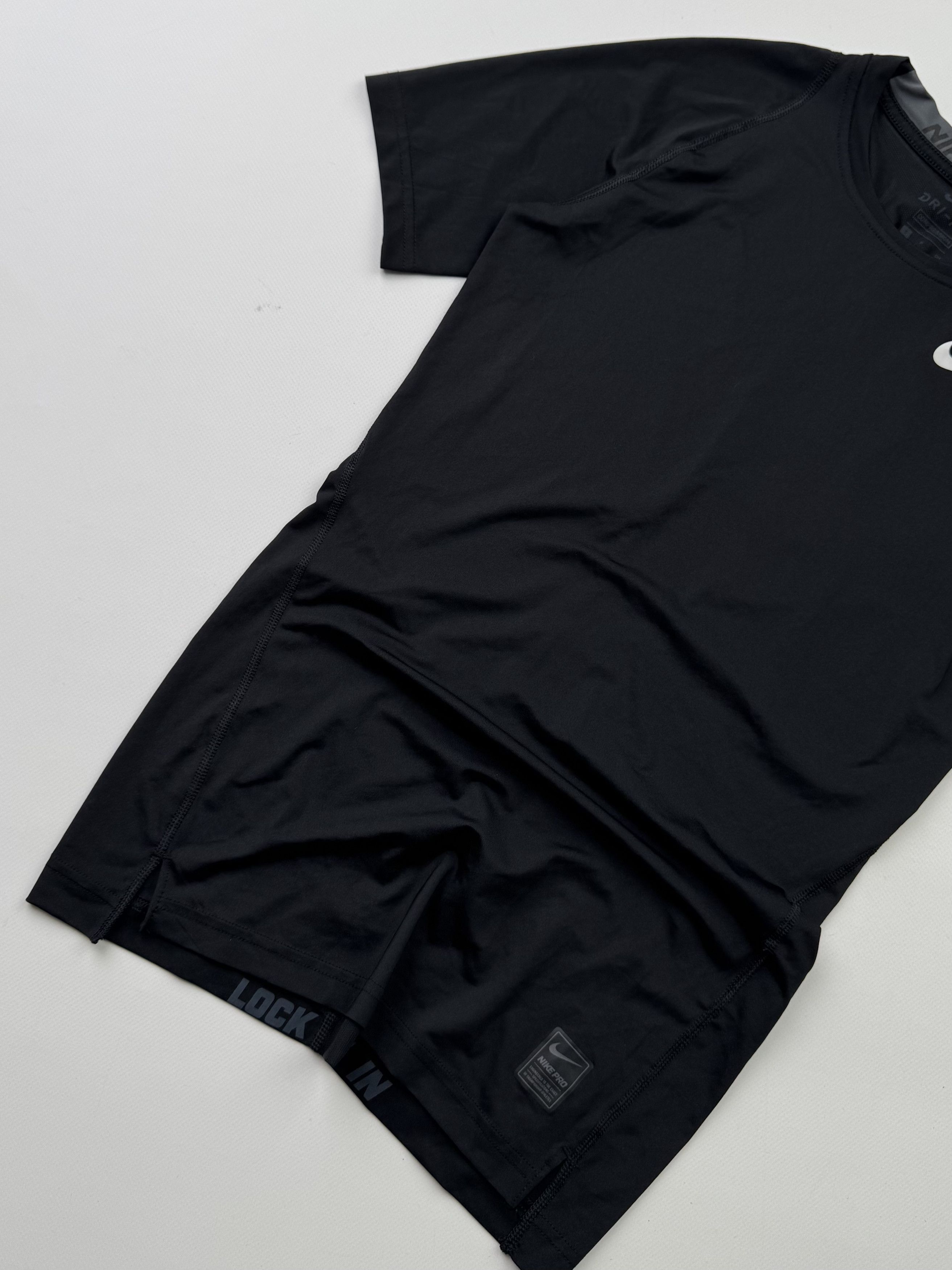 Nike Nike Pro T-Shirt (145) Size US S / EU 44-46 / 1 - 2 Thumbnail