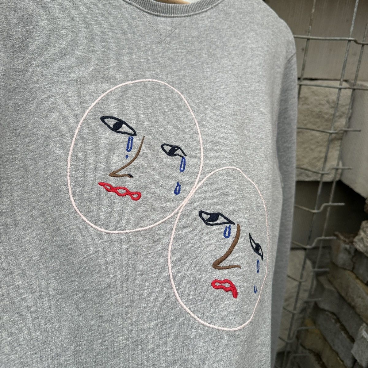 Japanese Brand Soulland Crying Faces Sweatshirt M Crewneck Grey Embroidery Size US M / EU 48-50 / 2 - 3 Thumbnail