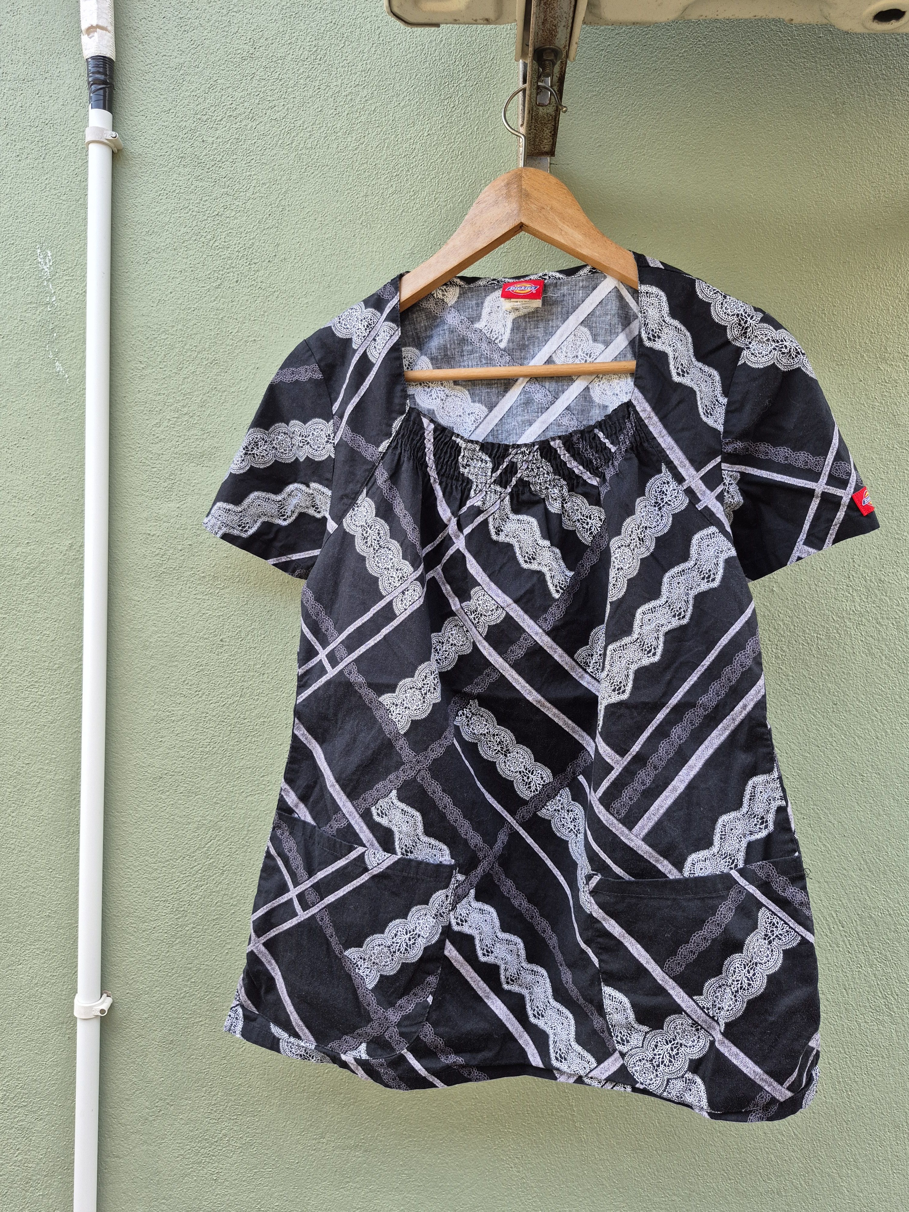 Dickies 🔥 Dickies Abstract Full Print Scrubs Workwear Nurses Docs Size S / US 4 / IT 40 - 1 Thumbnail
