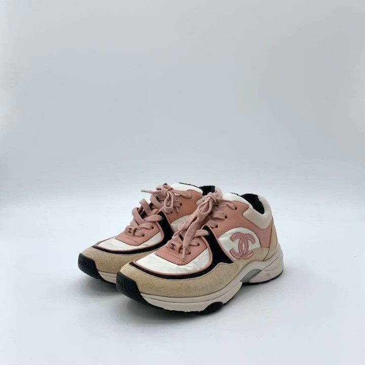 Chanel Chanel Logo Lacing Casual Flat Sneakers Size US 5 / IT 35 - 1 Thumbnail