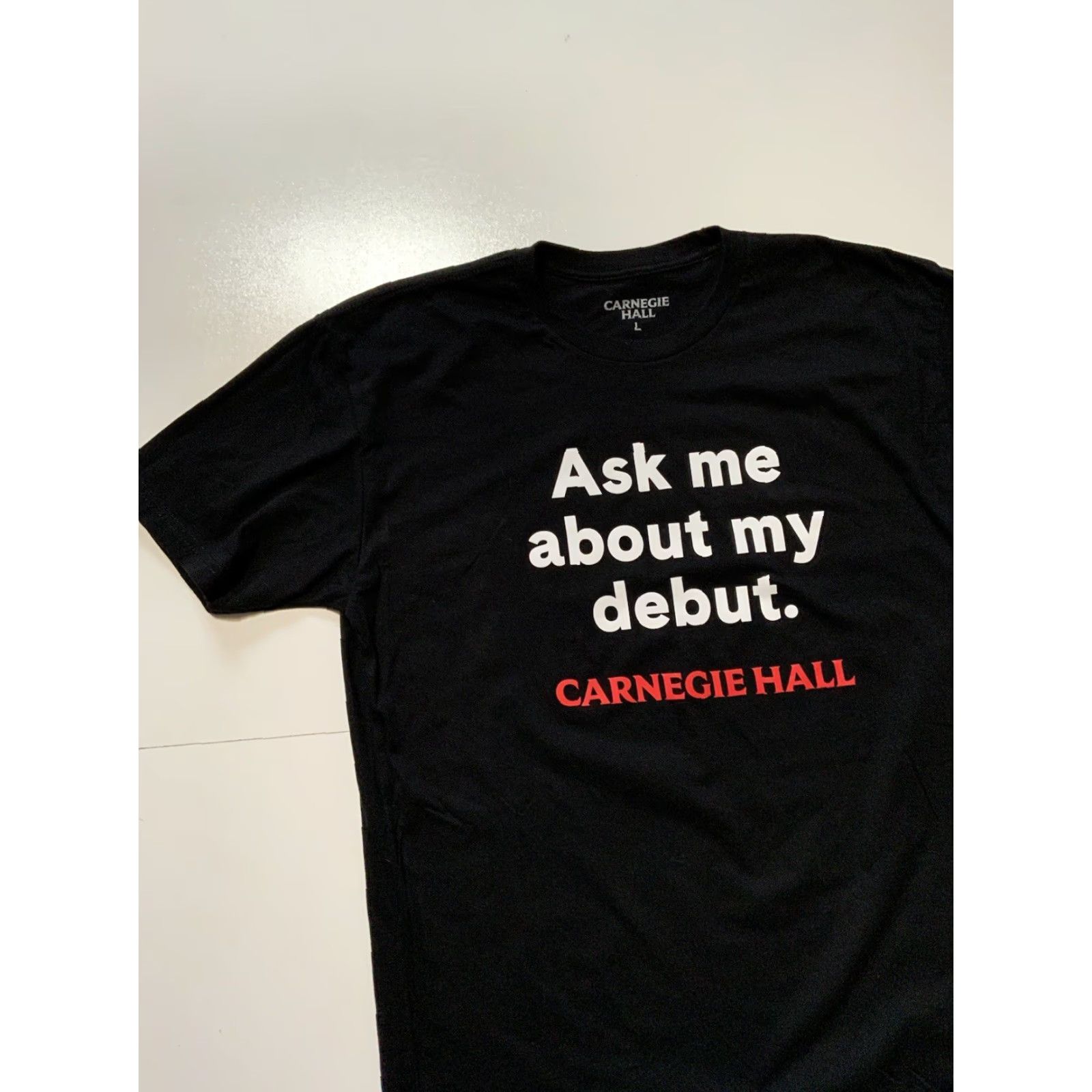 Vintage VINTAGE Carnegie Hall Ask Me About My Debut Official Merch Black Crew S/S T-Shirt Sz. L Mens Size US L / EU 52-54 / 3 - 3 Thumbnail