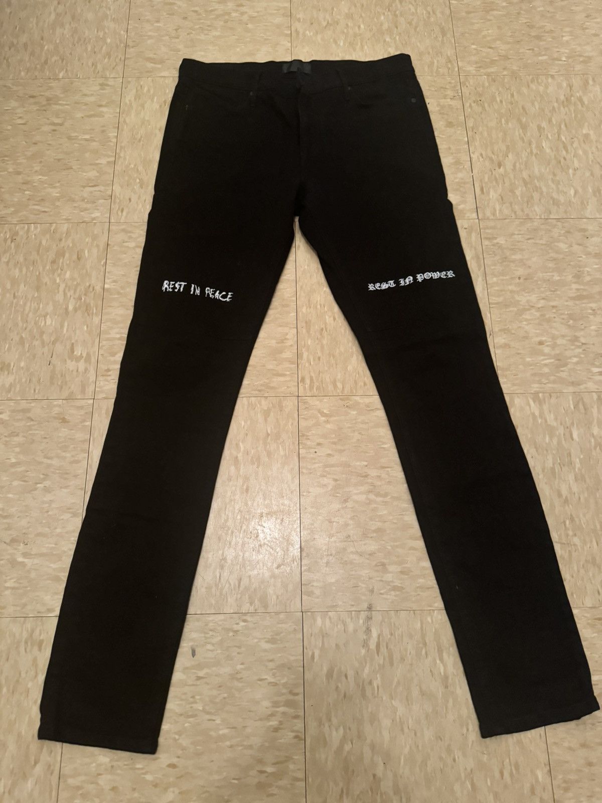 Rta RTA black skinny jeans rest in peace and rest in power Size US 33 - 2 Thumbnail