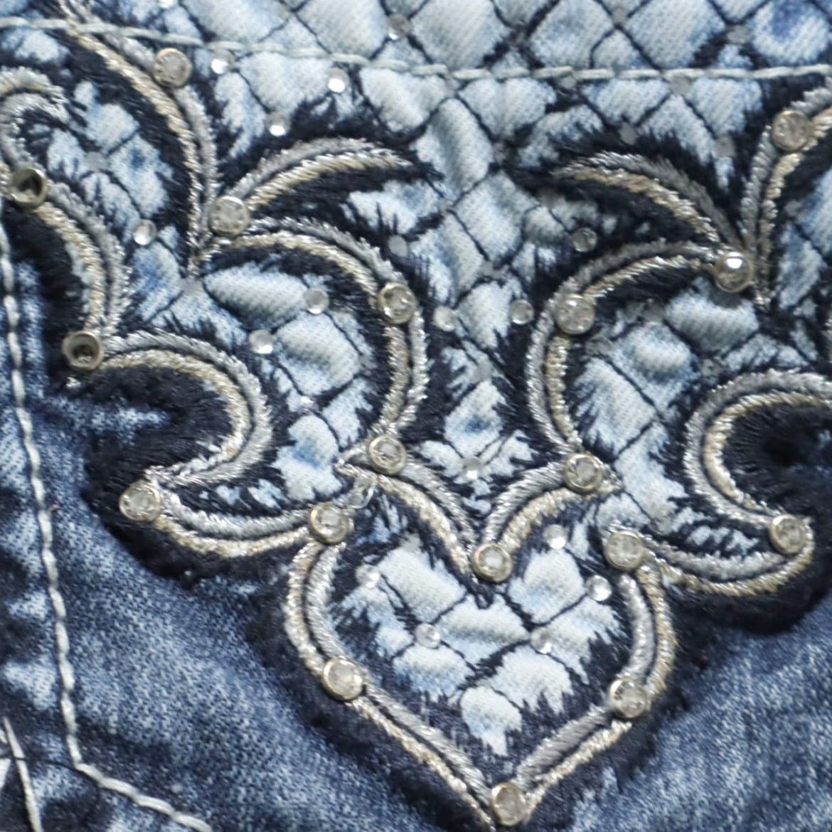 Miss Me Miss Me Jeans Blue Women's 27 Boot Cut Rhinestone Denim Pants Slim Regular Cotton 30in Inseam 13in Waist 26in Size 27" / US 4 / IT 40 - 8 Thumbnail