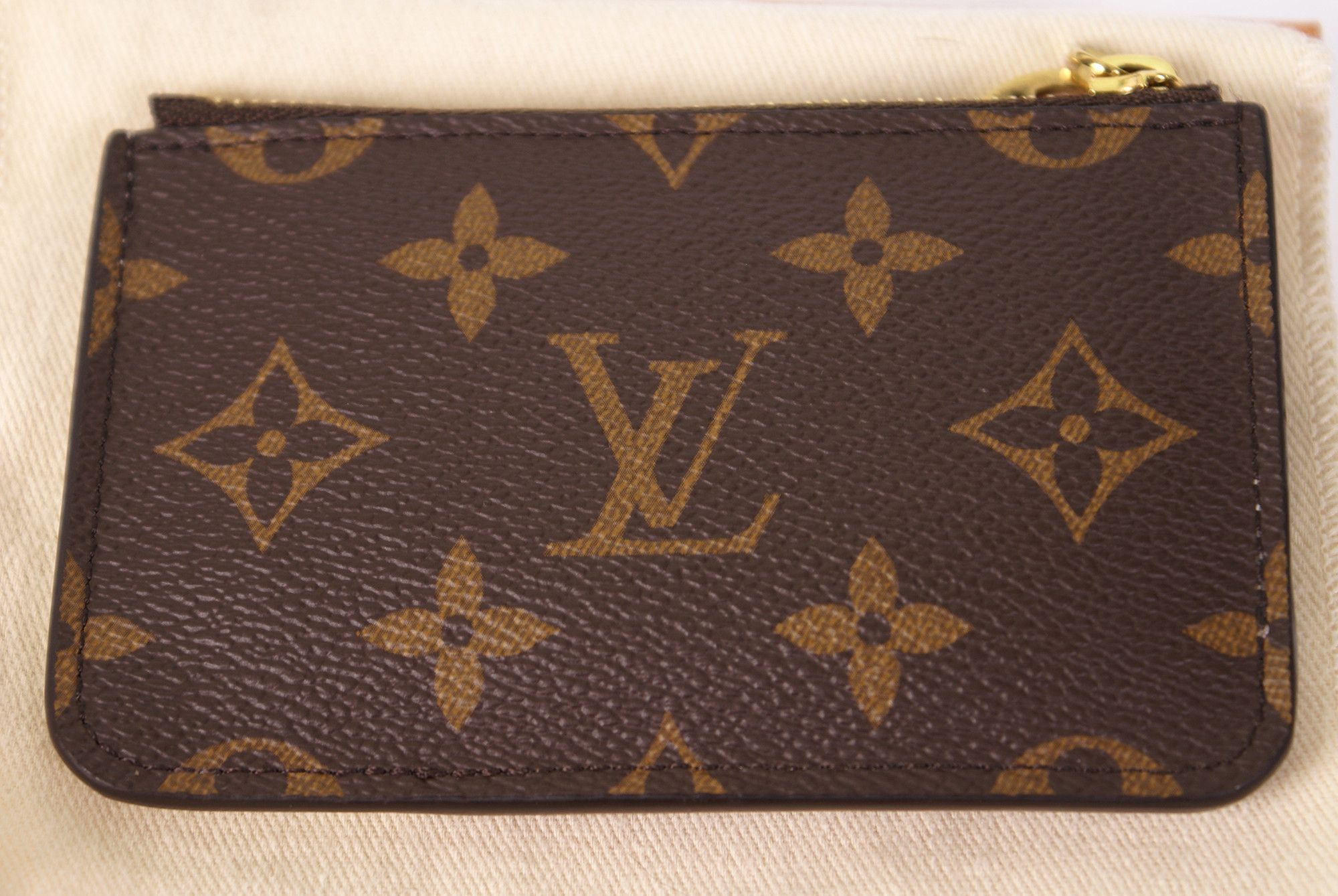 Louis Vuitton Louis Vuitton Romy Card Holder Zip Coin Pouch Matcha M82939 Size ONE SIZE - 7 Thumbnail