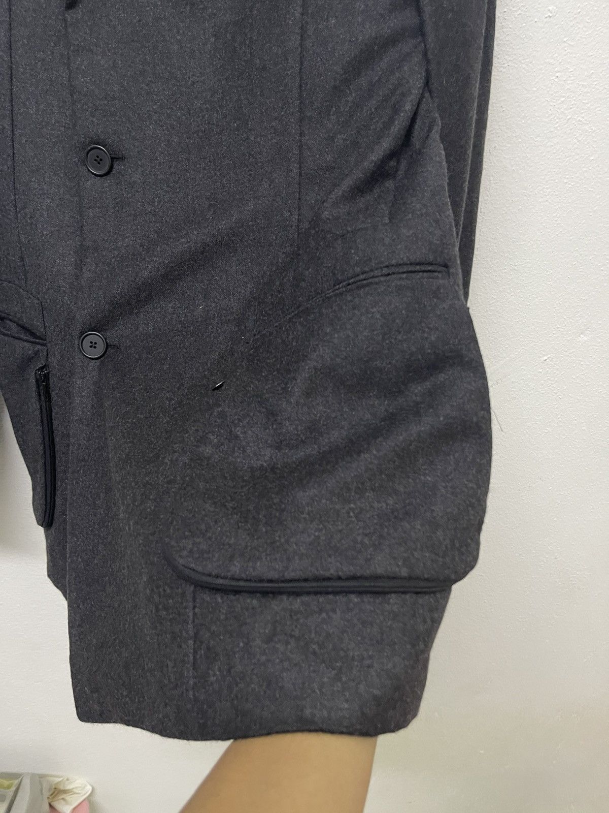 Gianfranco Ferre 1990s GIANFRANCO FERRE DOUBLE BREAST WOOL COAT RAYON LINEN Size US M / EU 48-50 / 2 - 5 Thumbnail