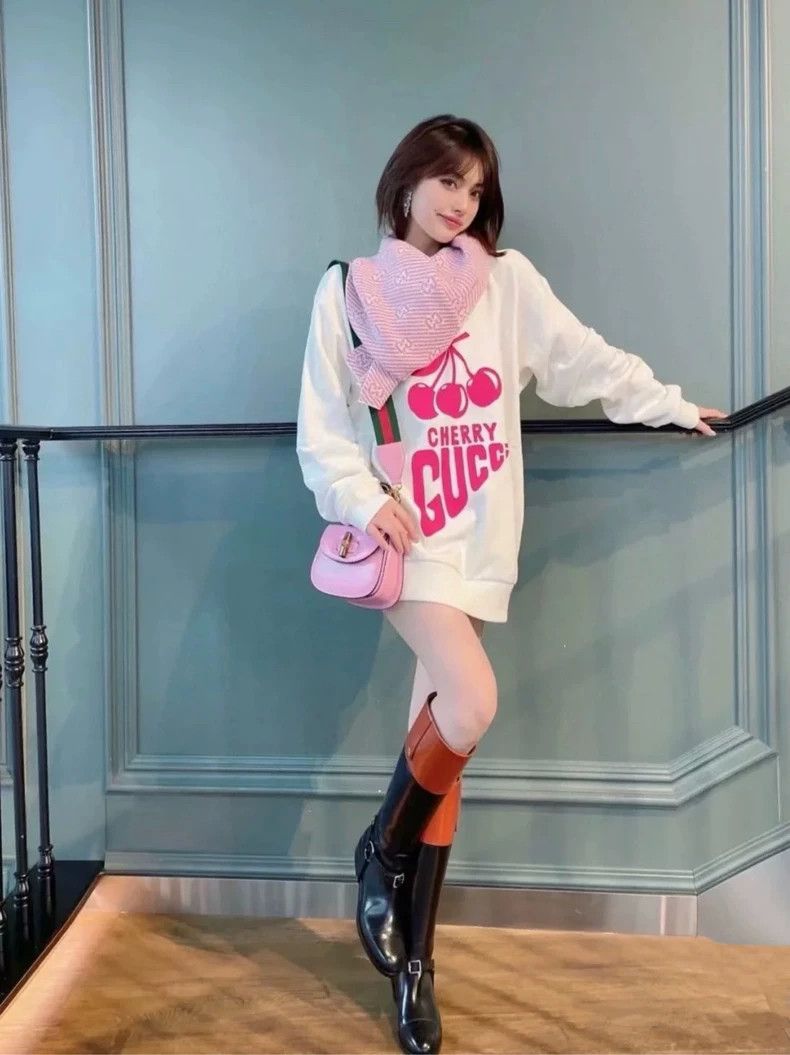 Gucci Gucci Cherry cherry letter logo sweatshirt 2501-Nextarrow Size US M / EU 48-50 / 2 - 9 Thumbnail