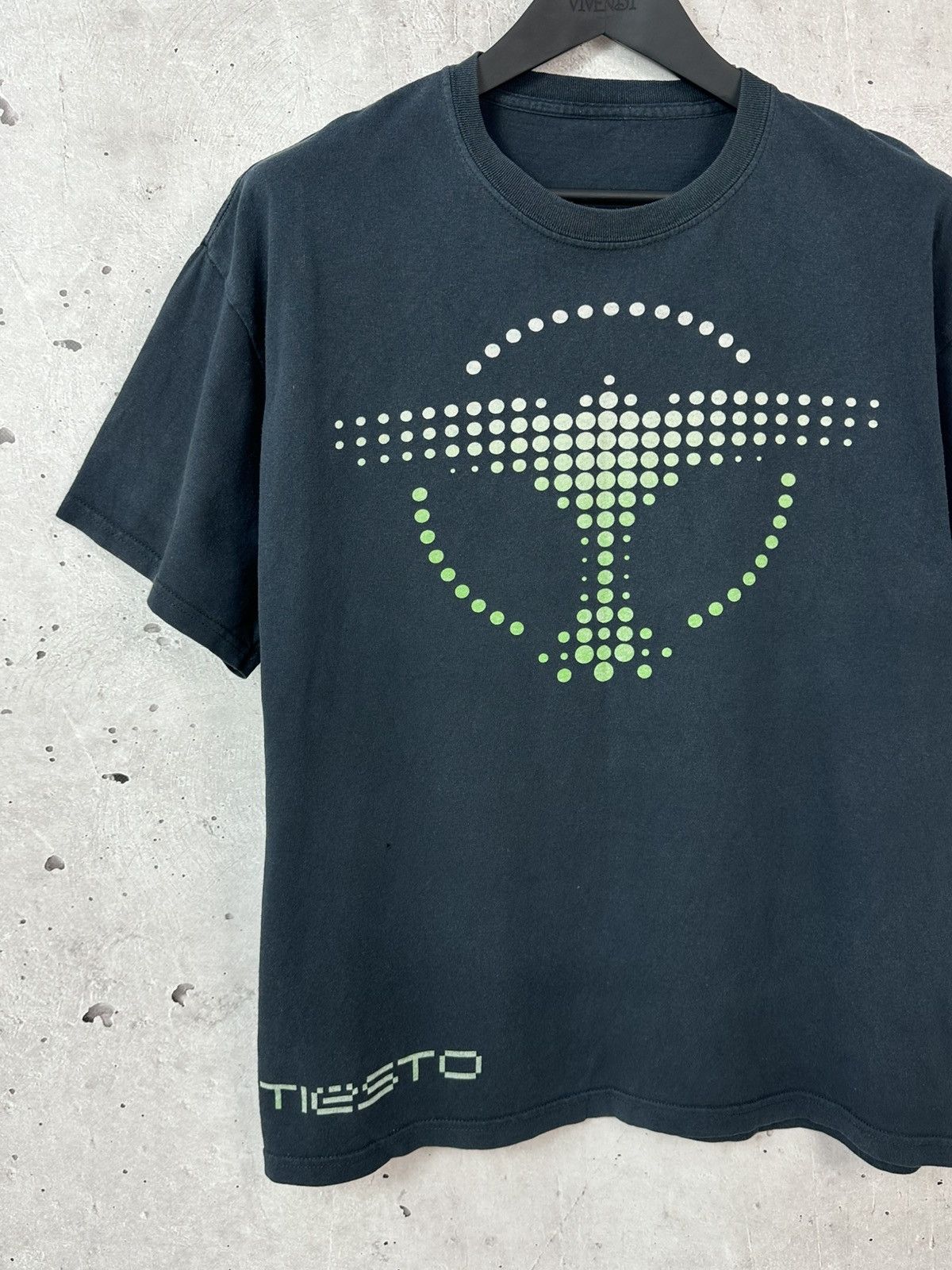 Vintage Vintage Tiesto Printed Balck T-shirt Size US L / EU 52-54 / 3 - 3 Thumbnail