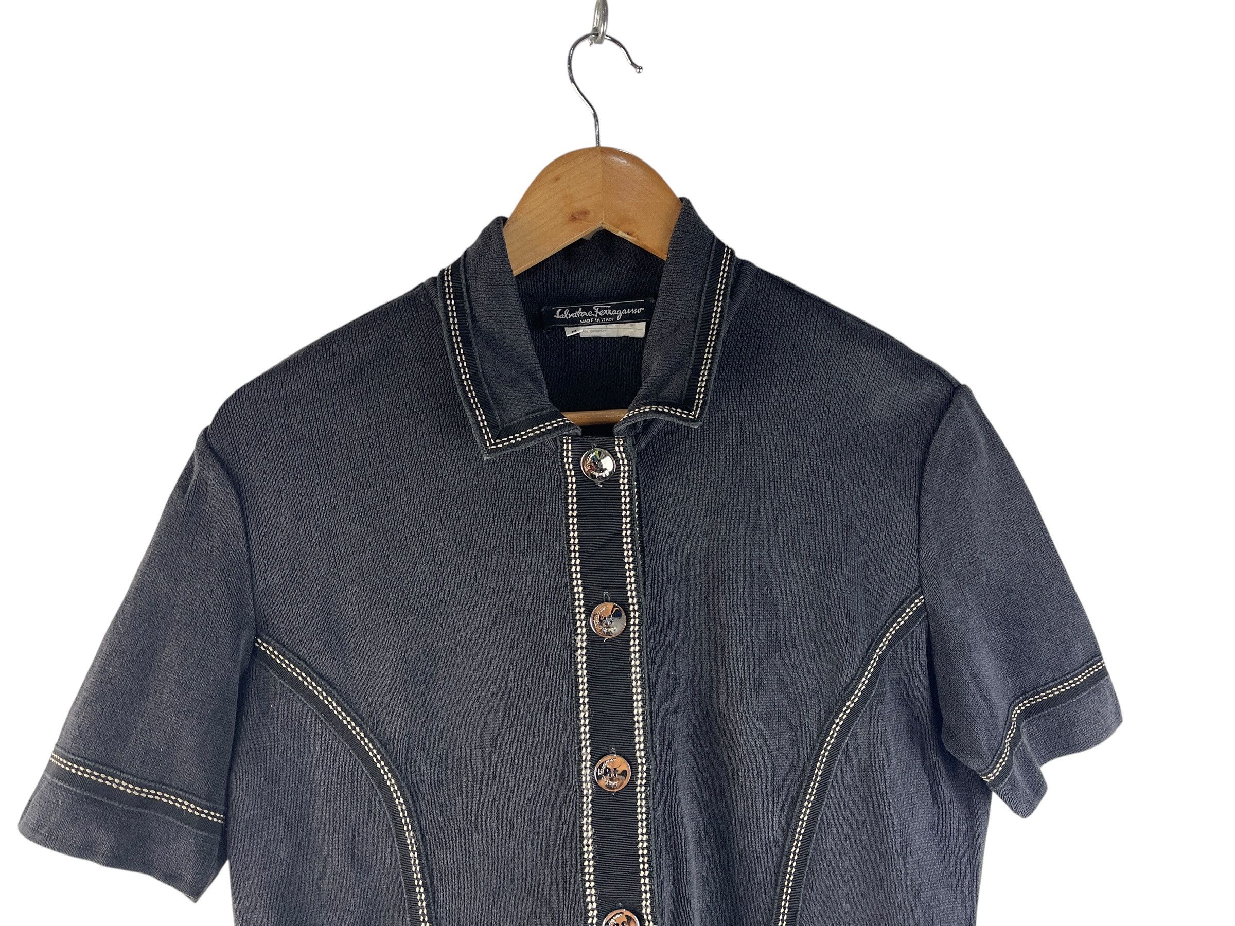 Salvatore Ferragamo Vintage Salvatore Ferragamo Cropped Button Top Size US S / EU 44-46 / 1 - 8 Thumbnail