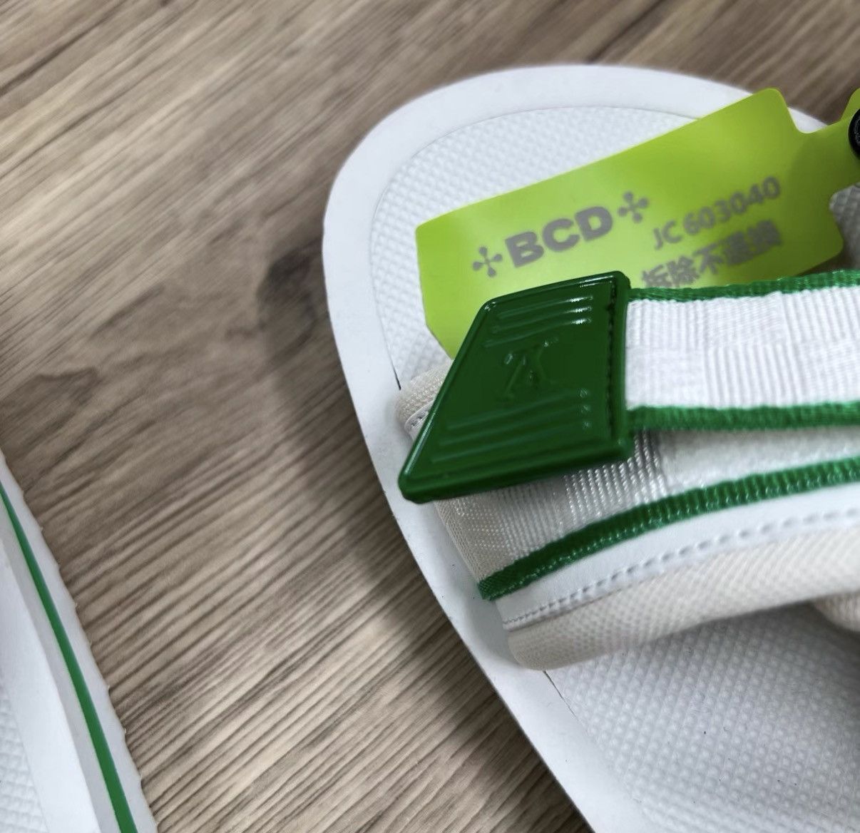 Louis Vuitton LV Panama White & Green Damier Sandals J41 Size US 8 / EU 41 - 7 Thumbnail