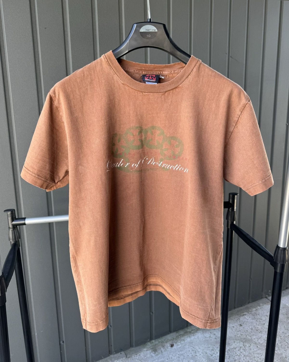 Independent Truck Co. × Vintage Vintage Independent Skateboard T Shirt Brown Tee Y2K Size US M / EU 48-50 / 2 - 1 Thumbnail