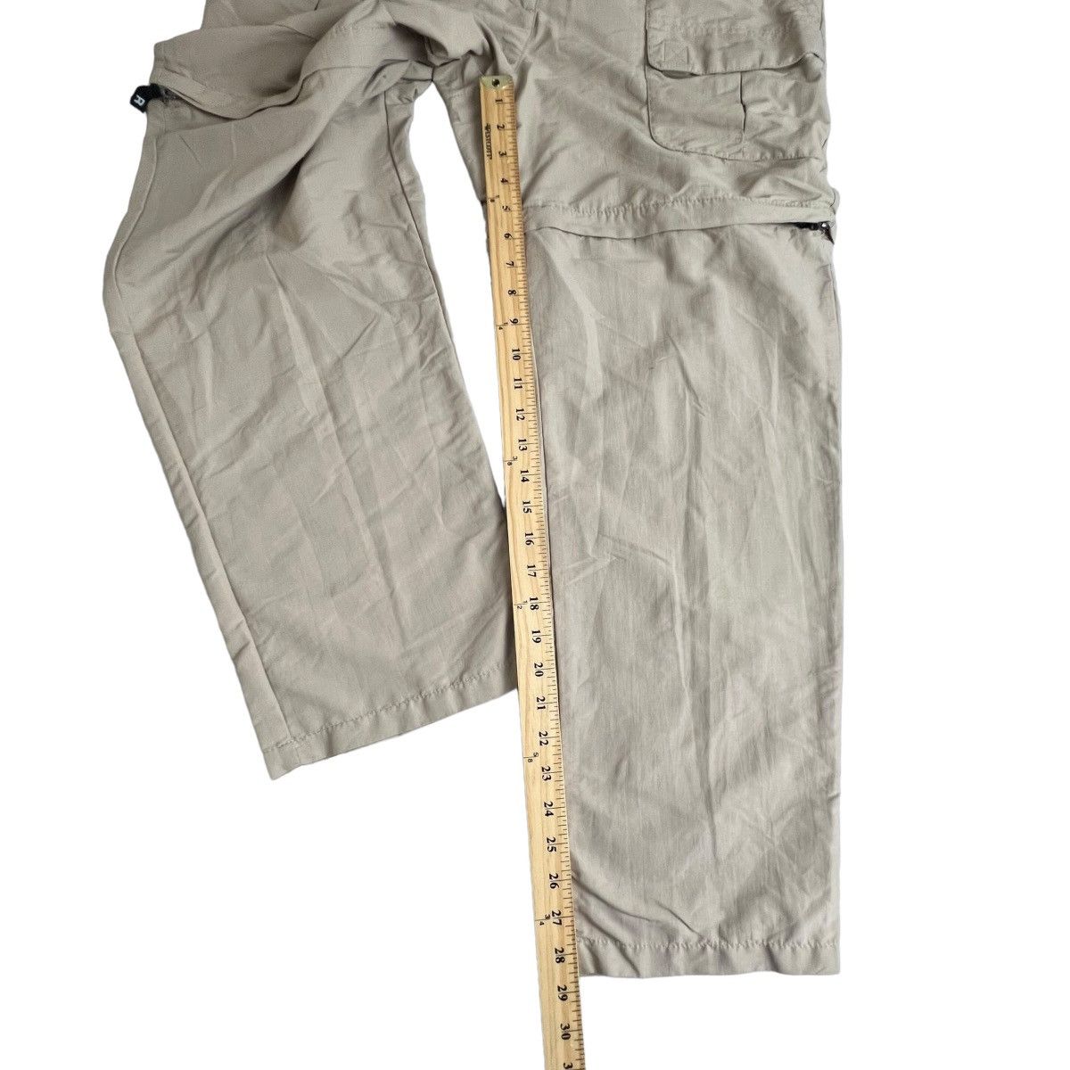 L.L. Bean L.L Bean Nylon Straight Leg Convertible Hiking Cargo Pants Size US 36 / EU 52 - 4 Thumbnail