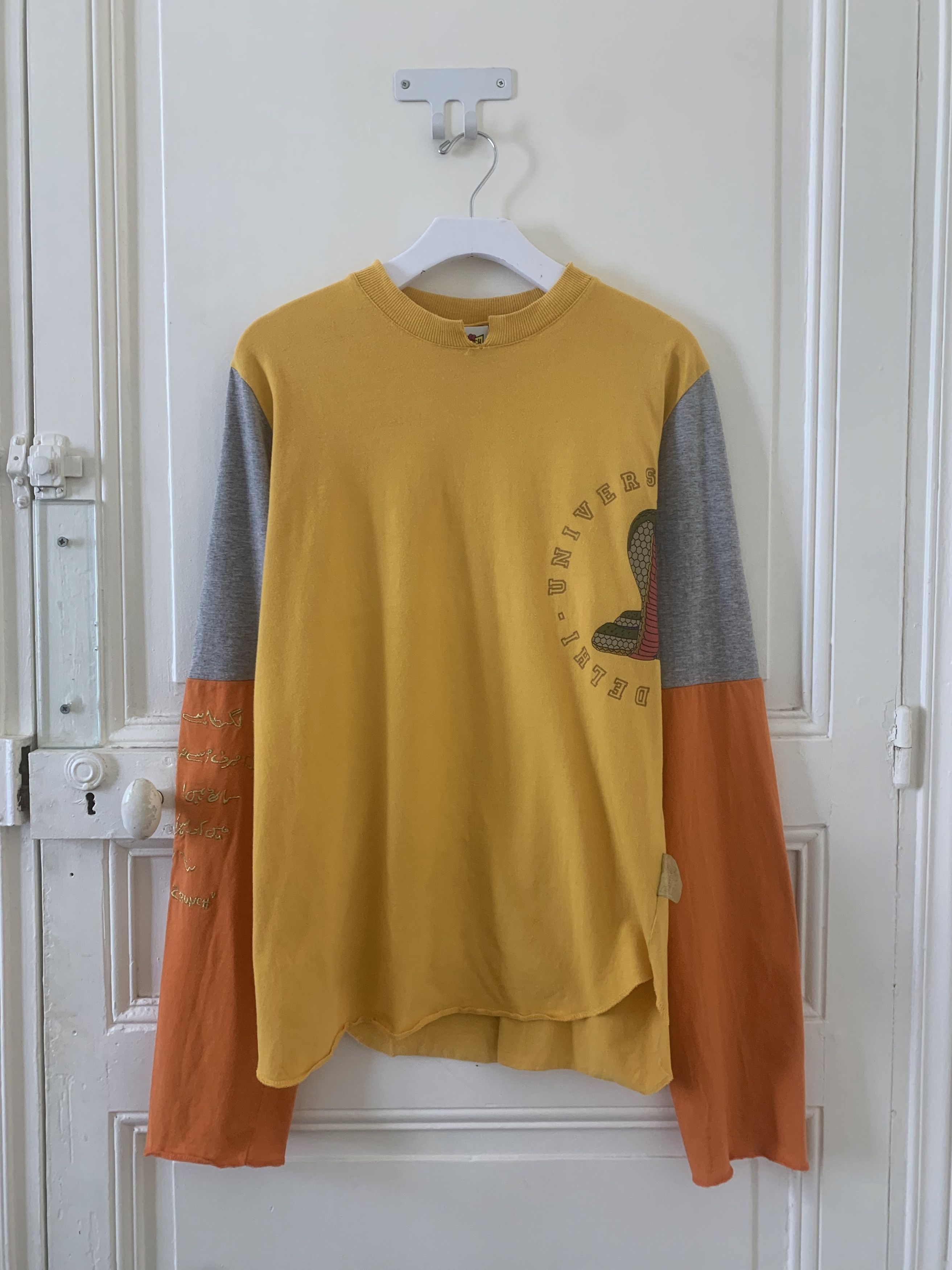 Vintage Long-Sleeve T-Shirt Size US XL / EU 56 / 4 - 1 Thumbnail