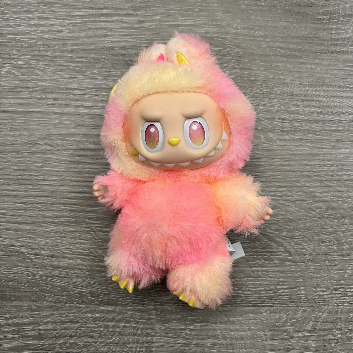POP MART Labubu Big Into Energy Loyalty Monster Size ONE SIZE - 3 Thumbnail