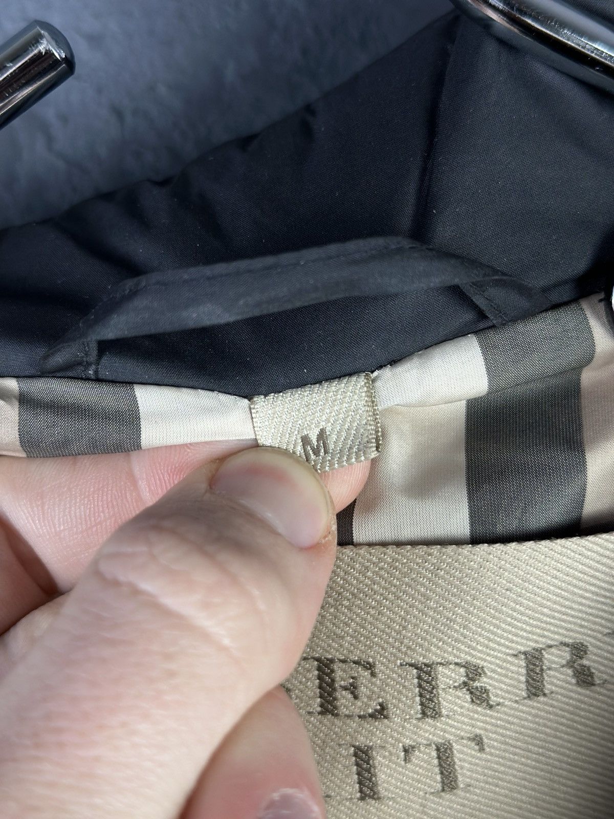 Burberry Women's BURBERRY BRIT Black Lightweight Down Jacket Size M Size M / US 6-8 / IT 42-44 - 24 Thumbnail