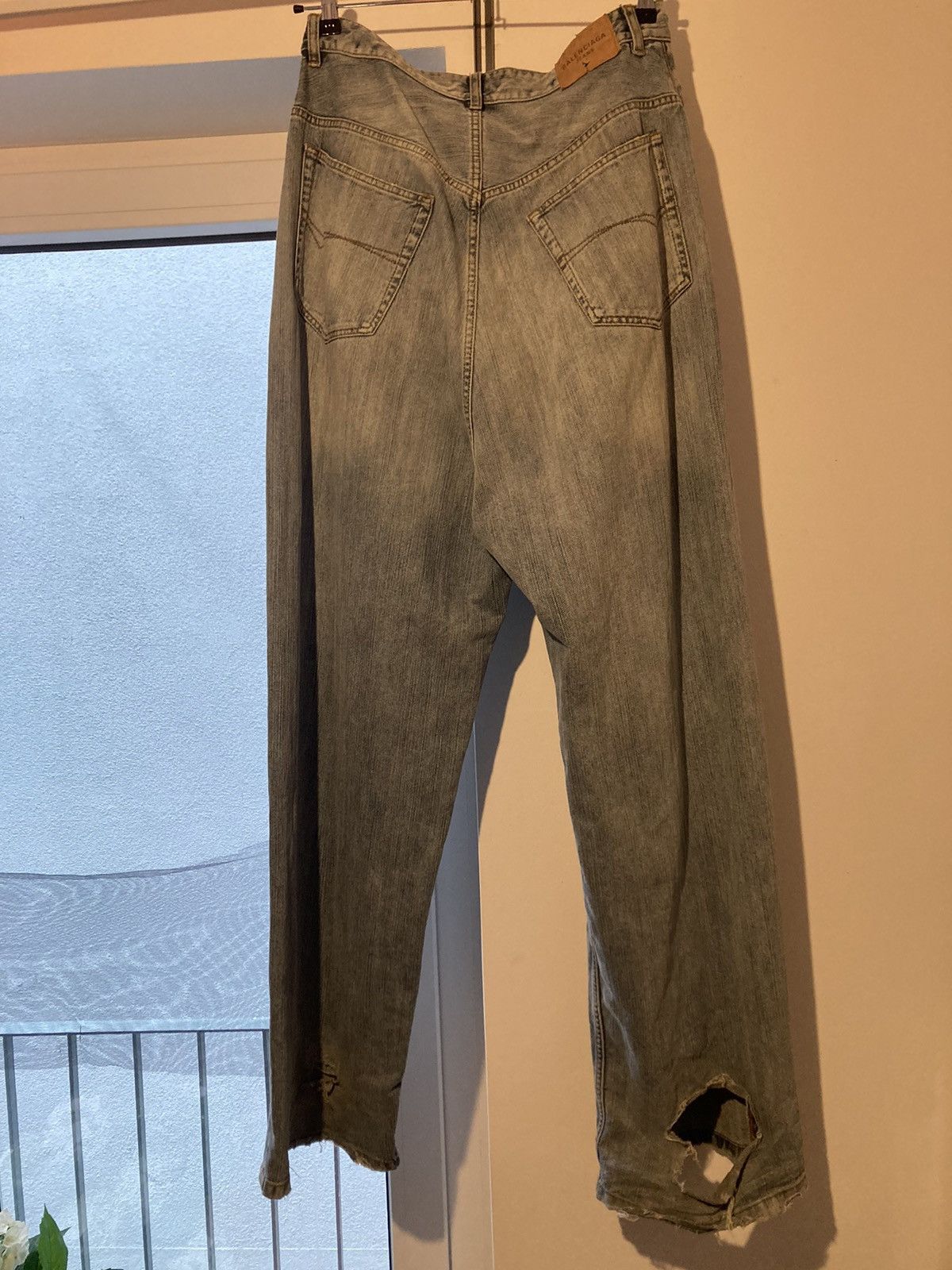 Balenciaga Balenciaga Pull Up Ring Denim Jeans Size US 32 / EU 48 - 2 Thumbnail