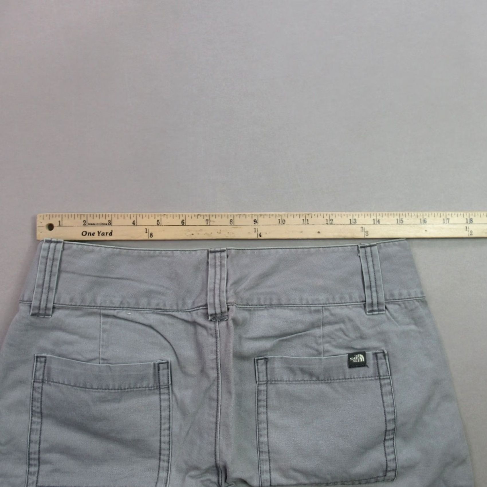 The North Face The North Face Shorts Womens 8 Gray Casual Chino Pockets Lightweight Size 30" / US 8 / IT 44 - 7 Thumbnail