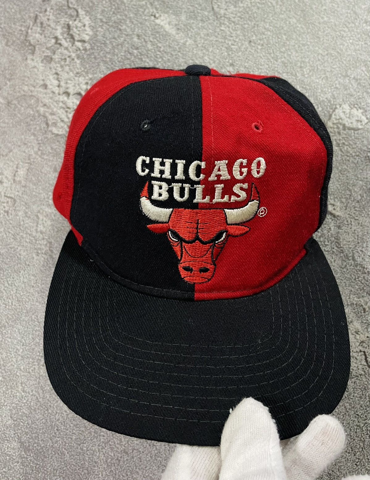 Starter Vintage 90’s STARTER Chicago Bulls NBA Wool Cap Snapback Hat Size ONE SIZE - 10 Thumbnail